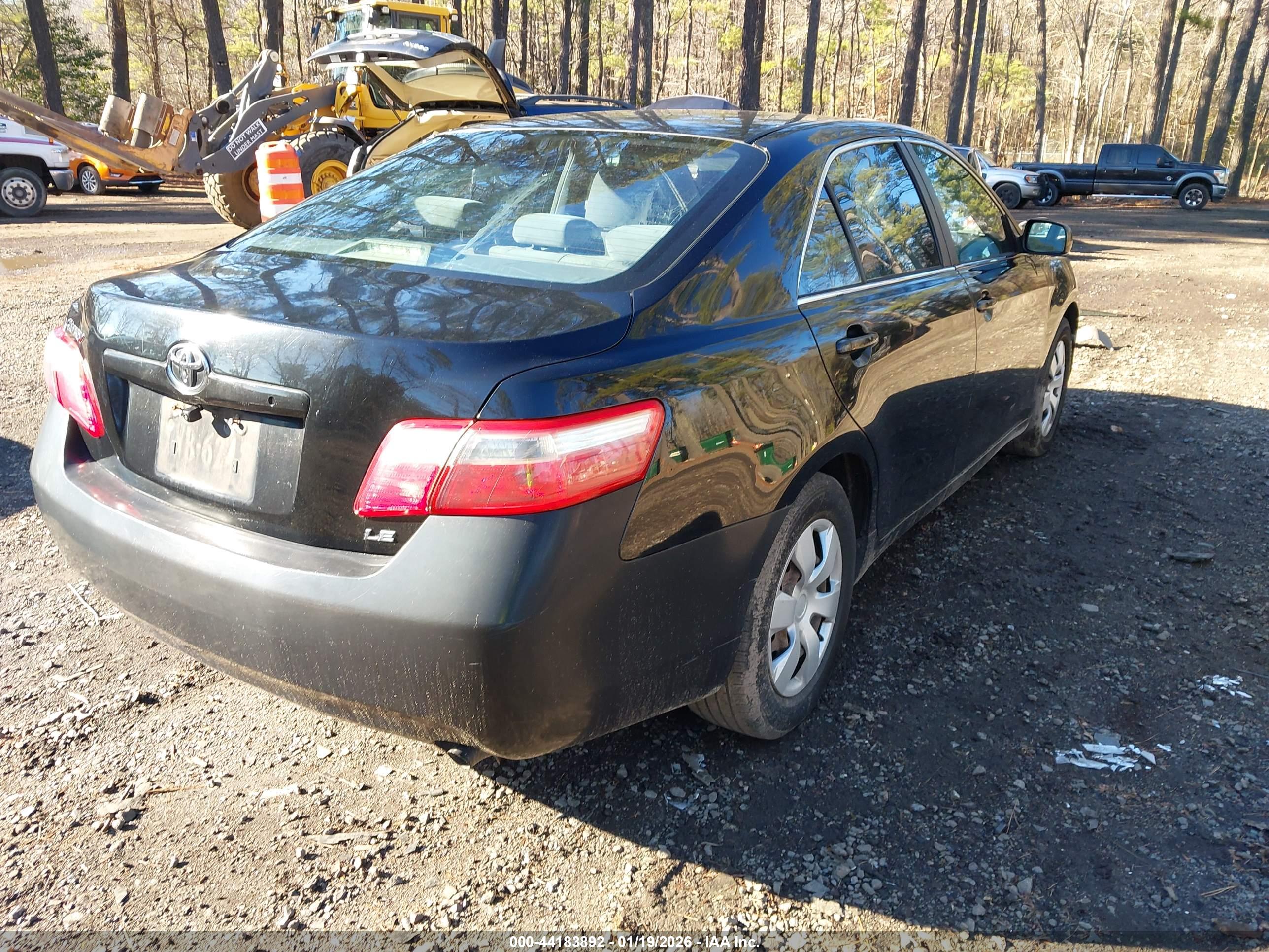 TOYOTA CAMRY image 4