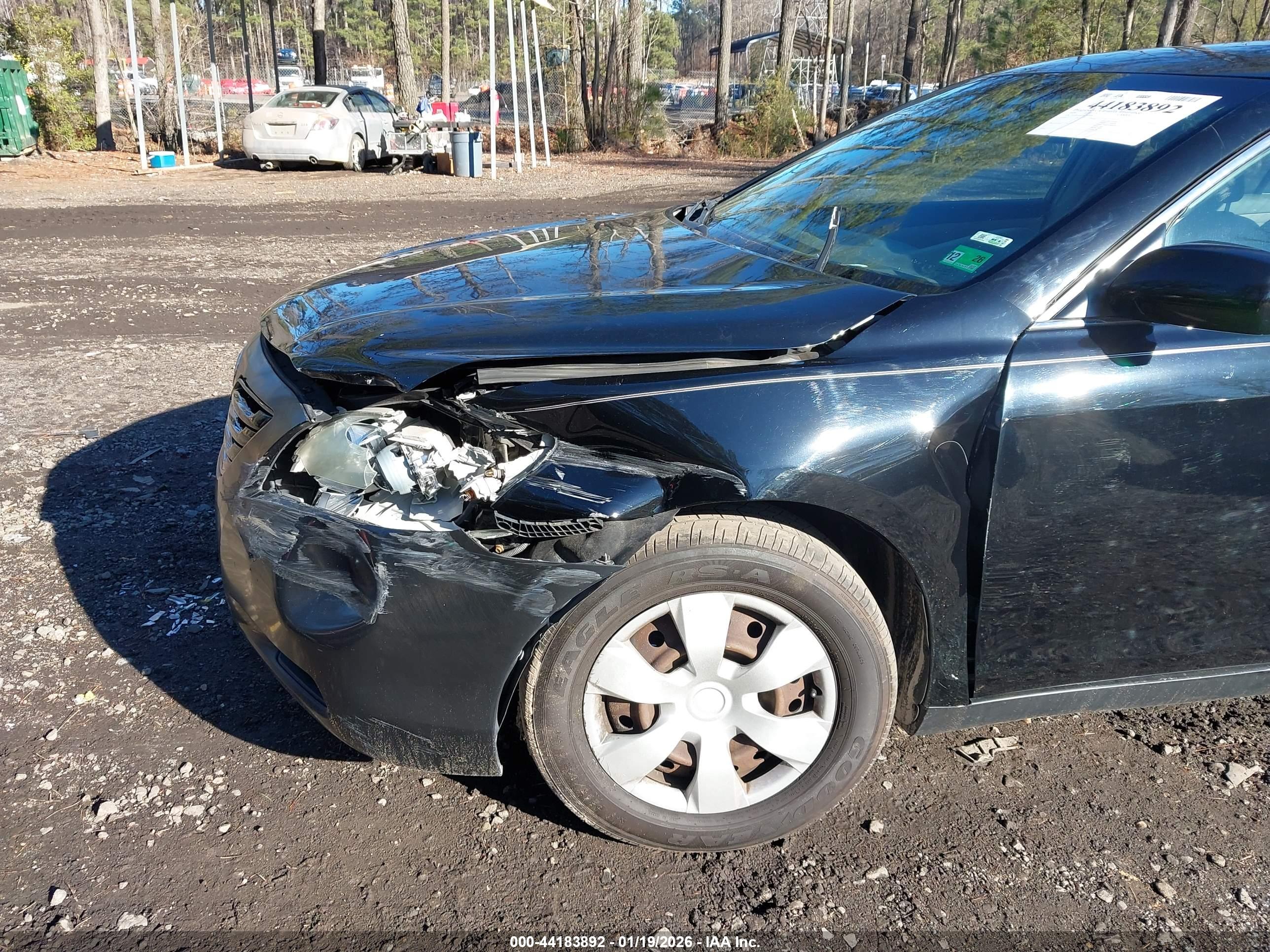 TOYOTA CAMRY image 6
