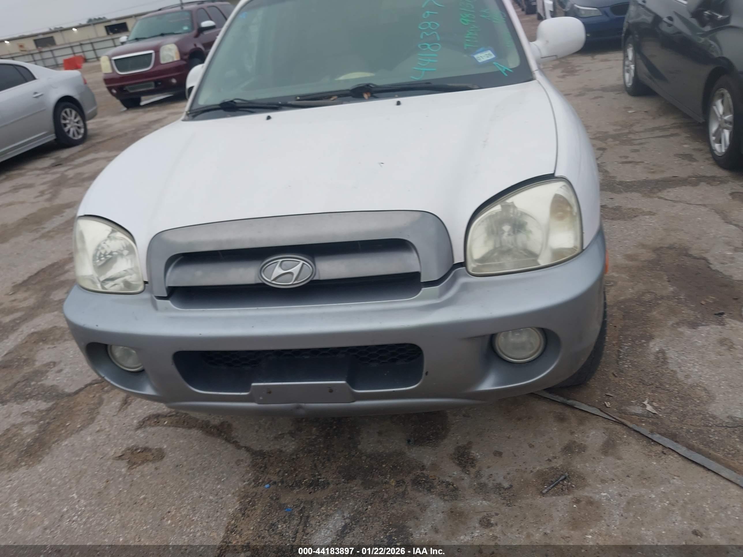 HYUNDAI SANTA image 10
