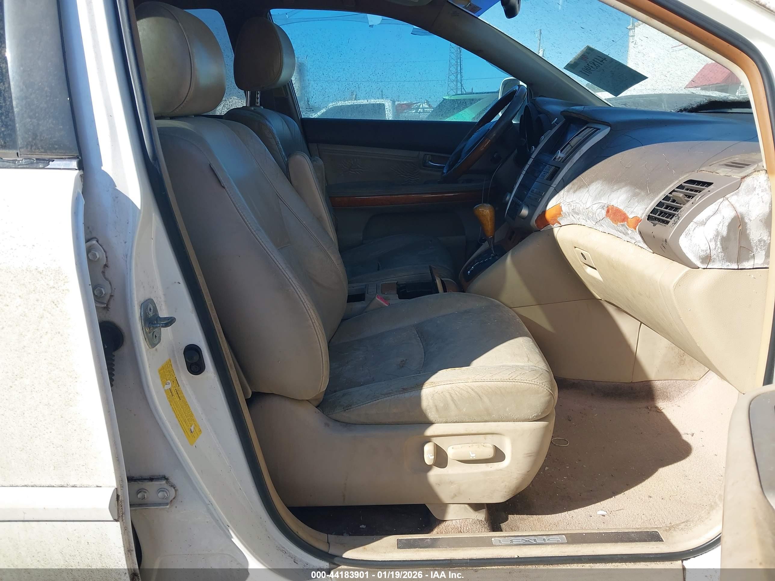 LEXUS RX image 5