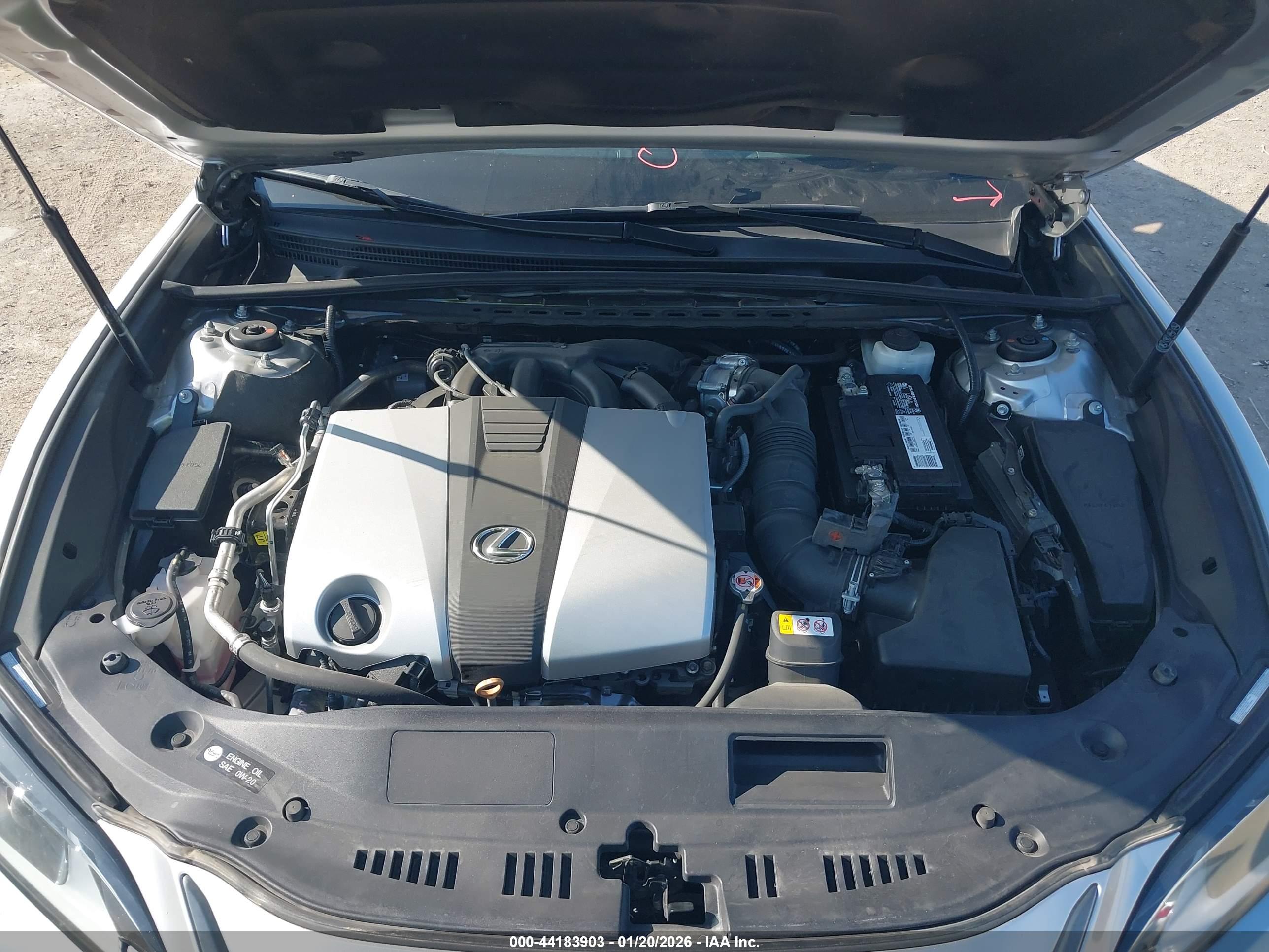 LEXUS ES image 10