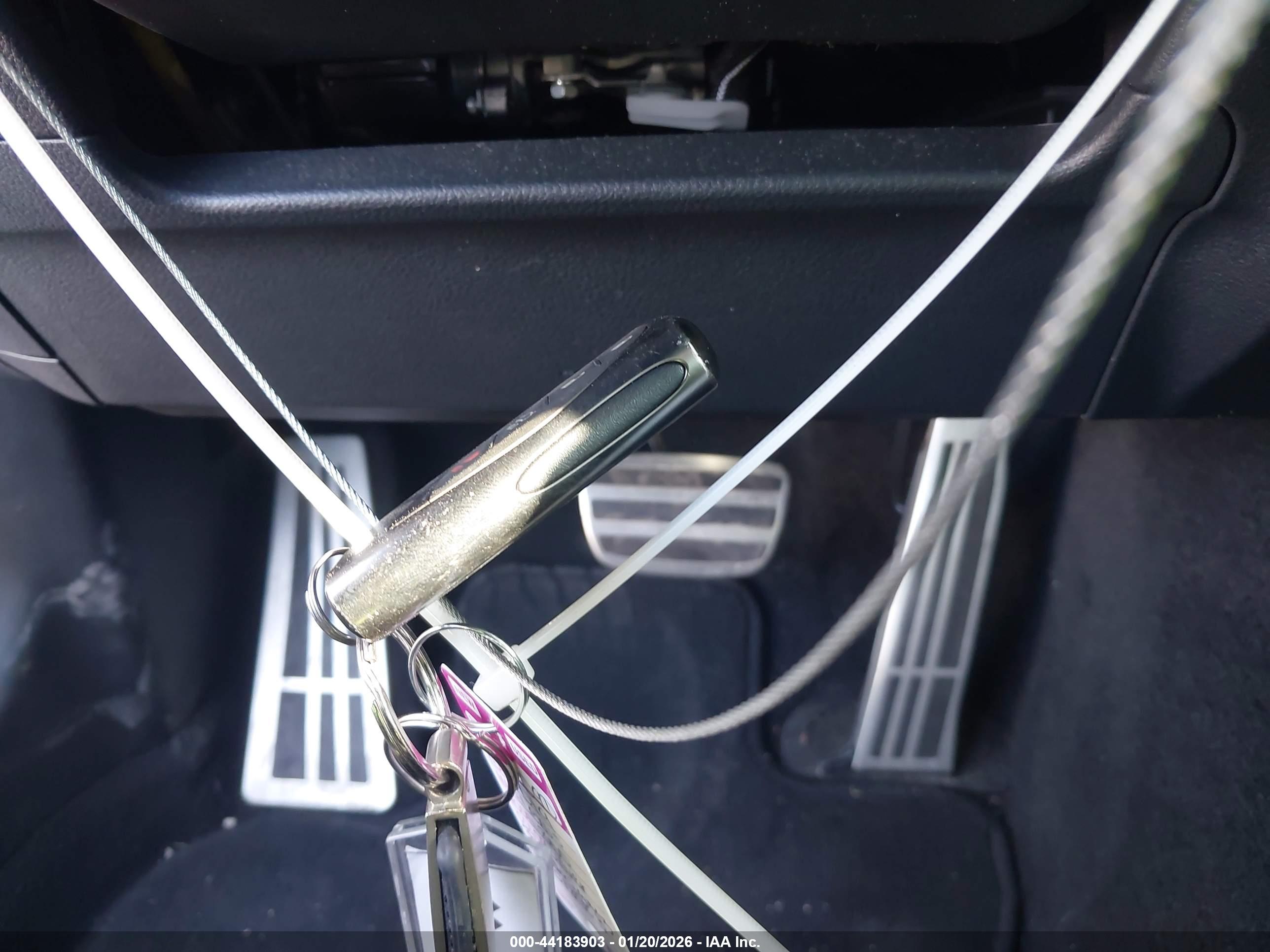 LEXUS ES image 11
