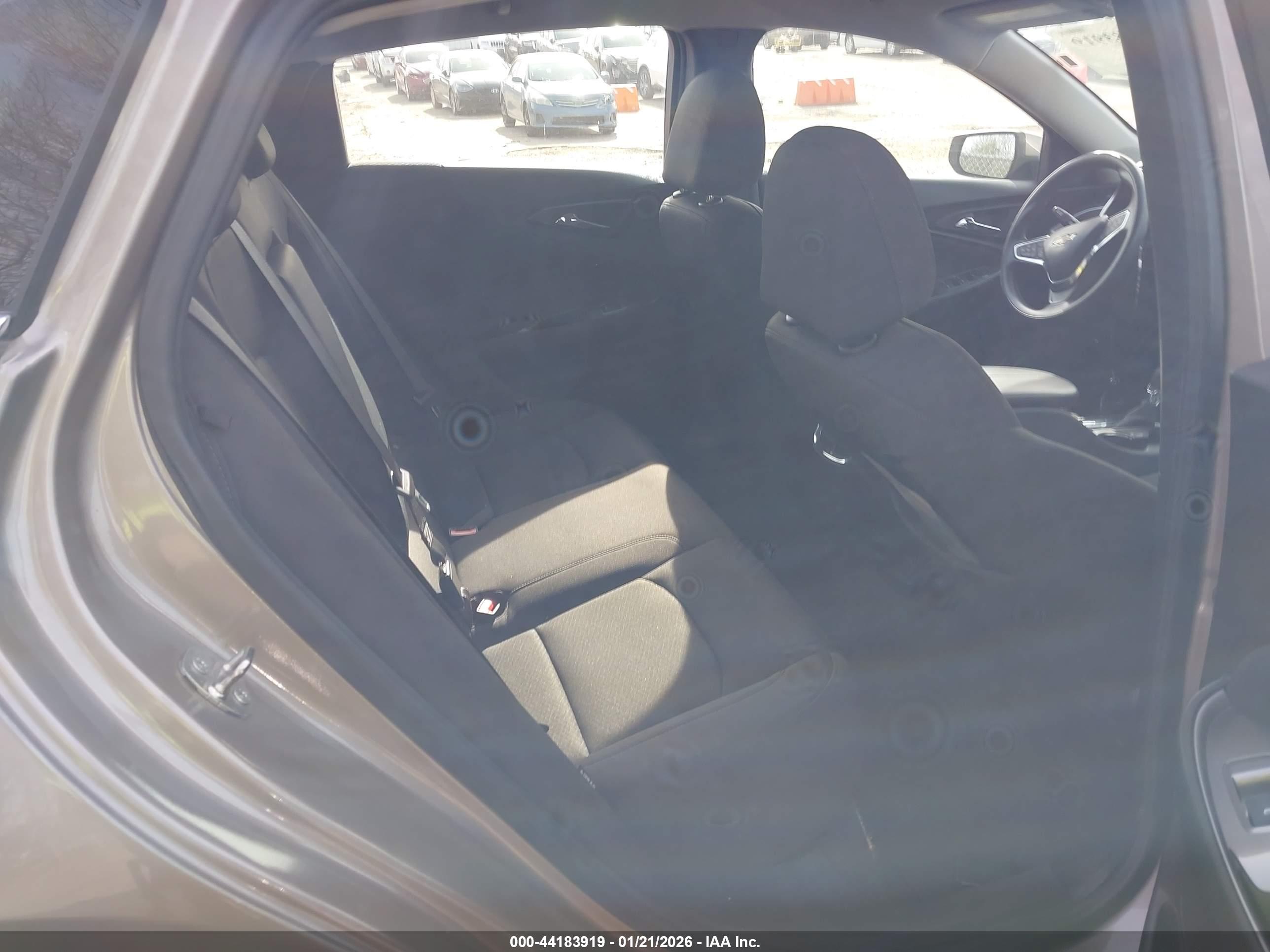 CHEVROLET MALIBU image 8