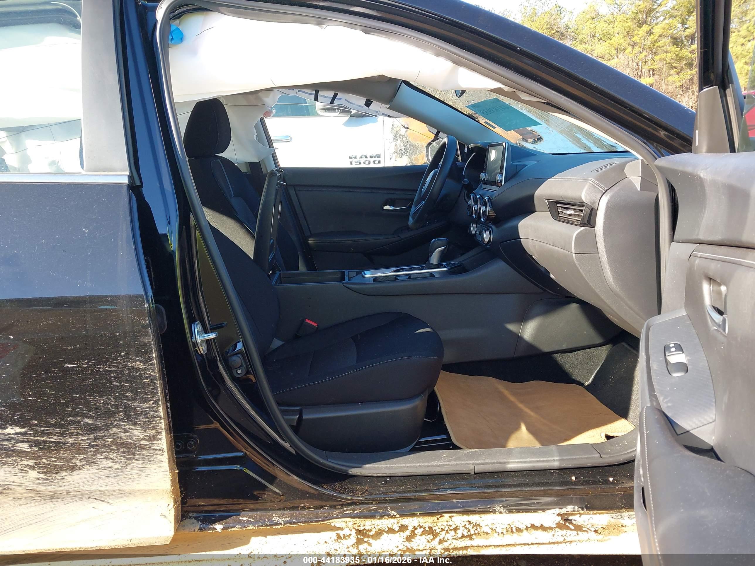 NISSAN SENTRA image 5