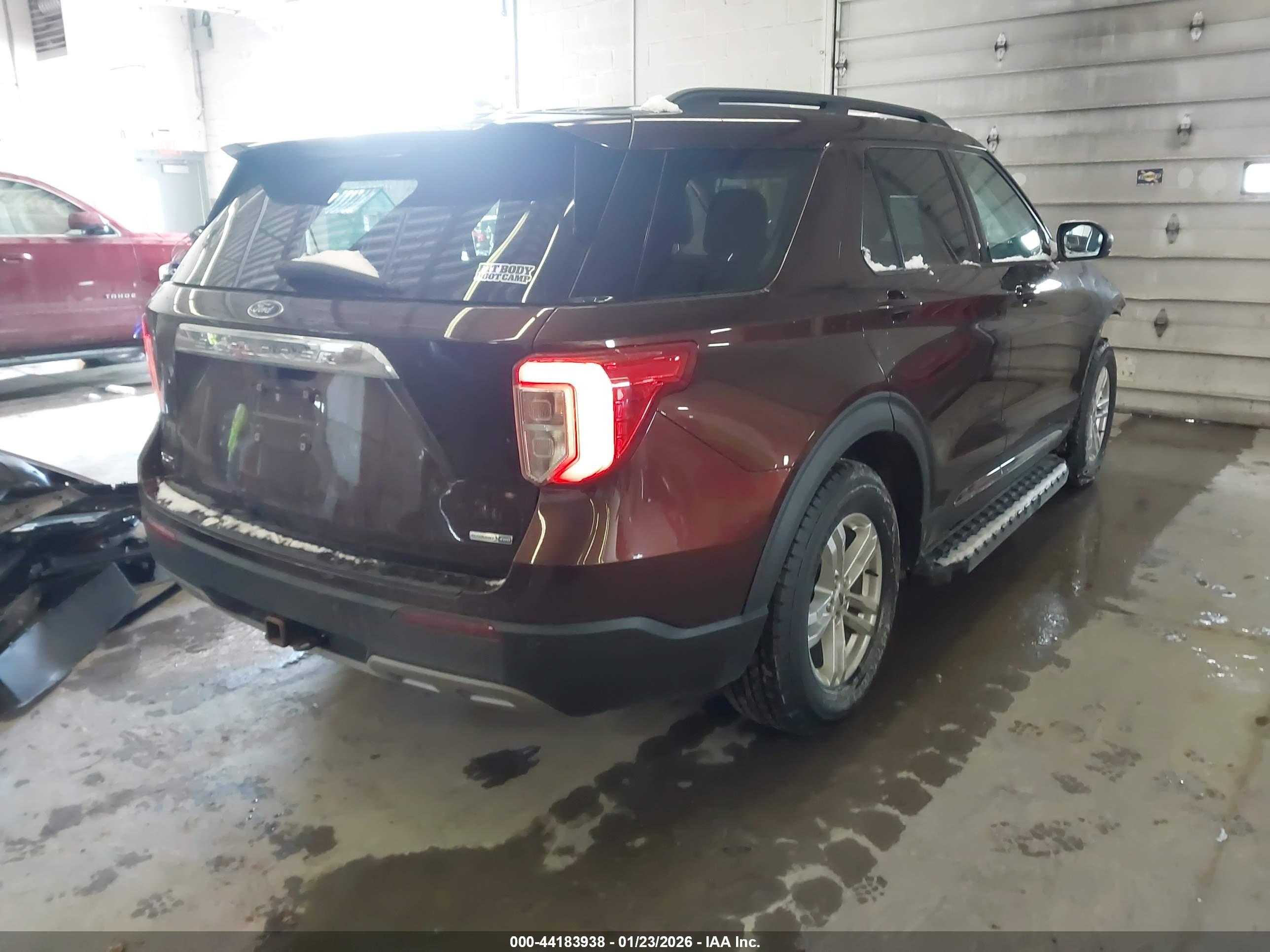 FORD EXPLORER image 4