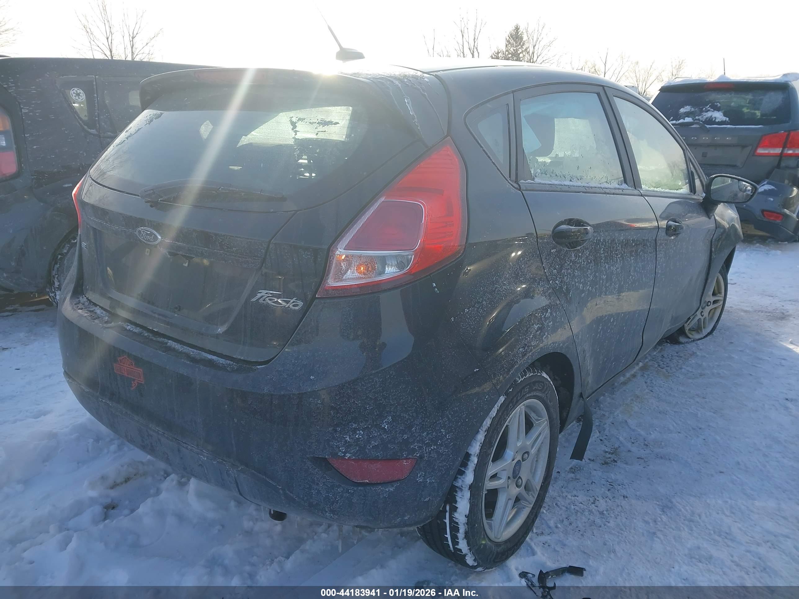 FORD FIESTA image 4
