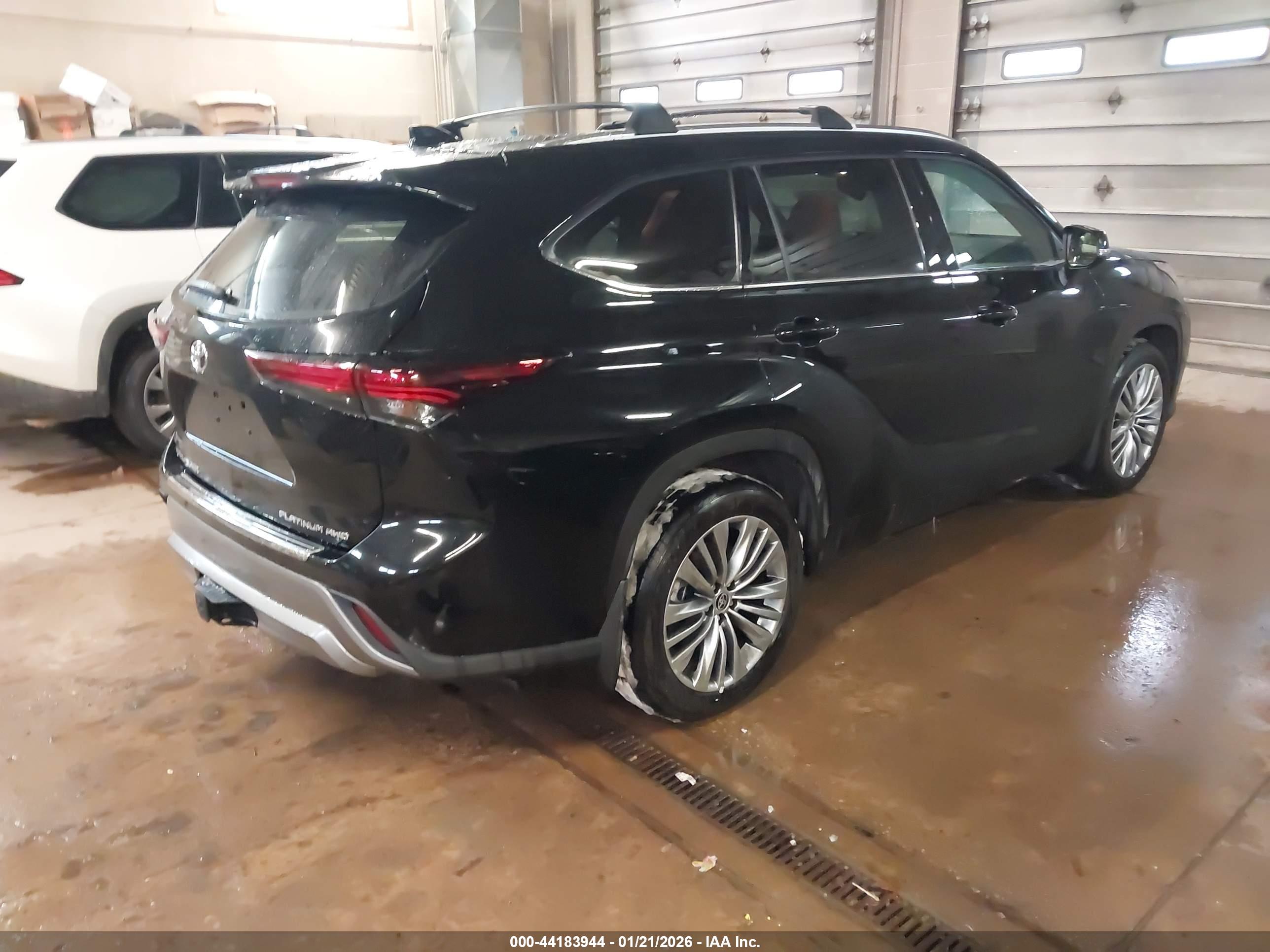 TOYOTA HIGHLANDER image 4