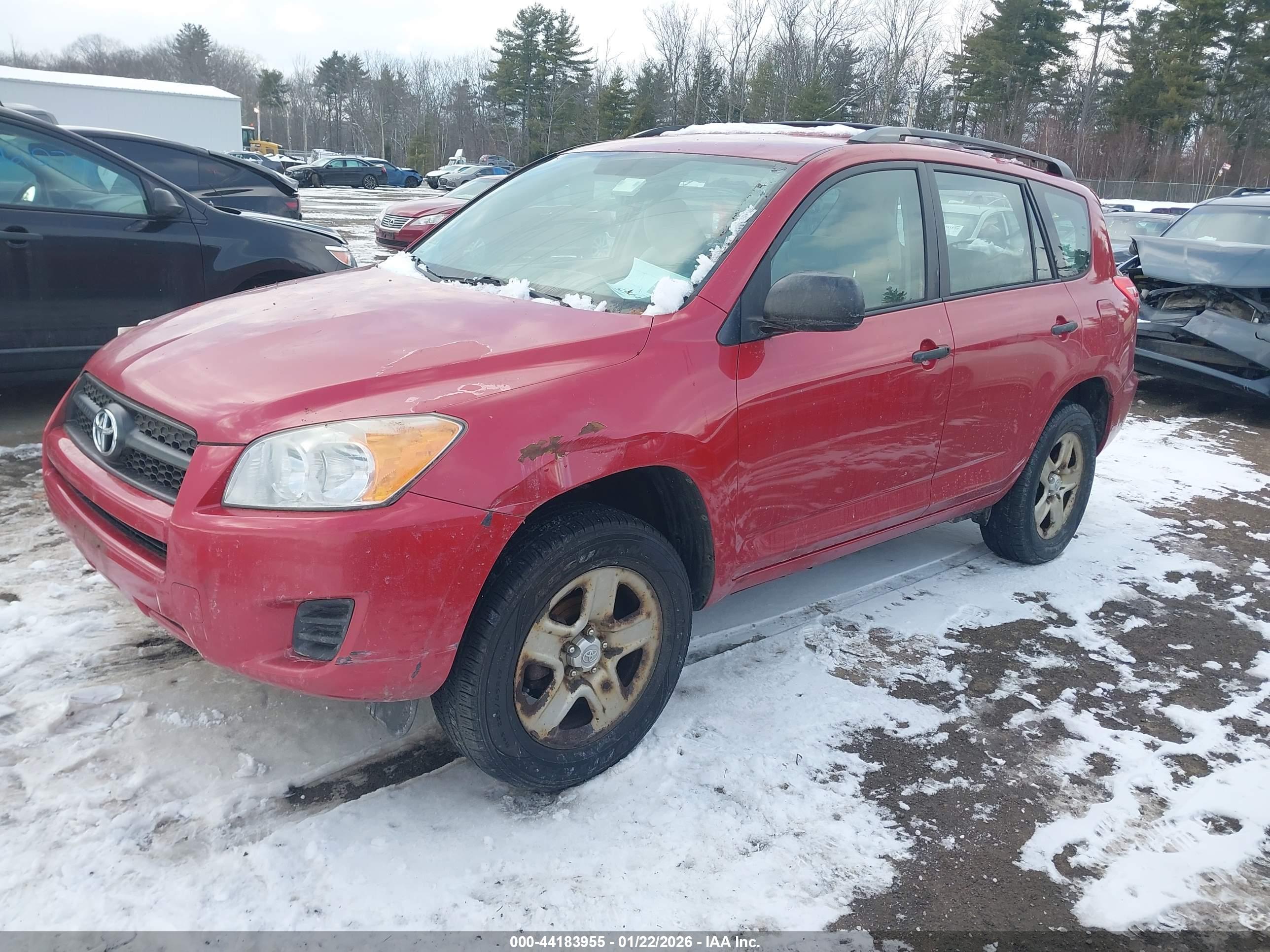 TOYOTA RAV4 image 2