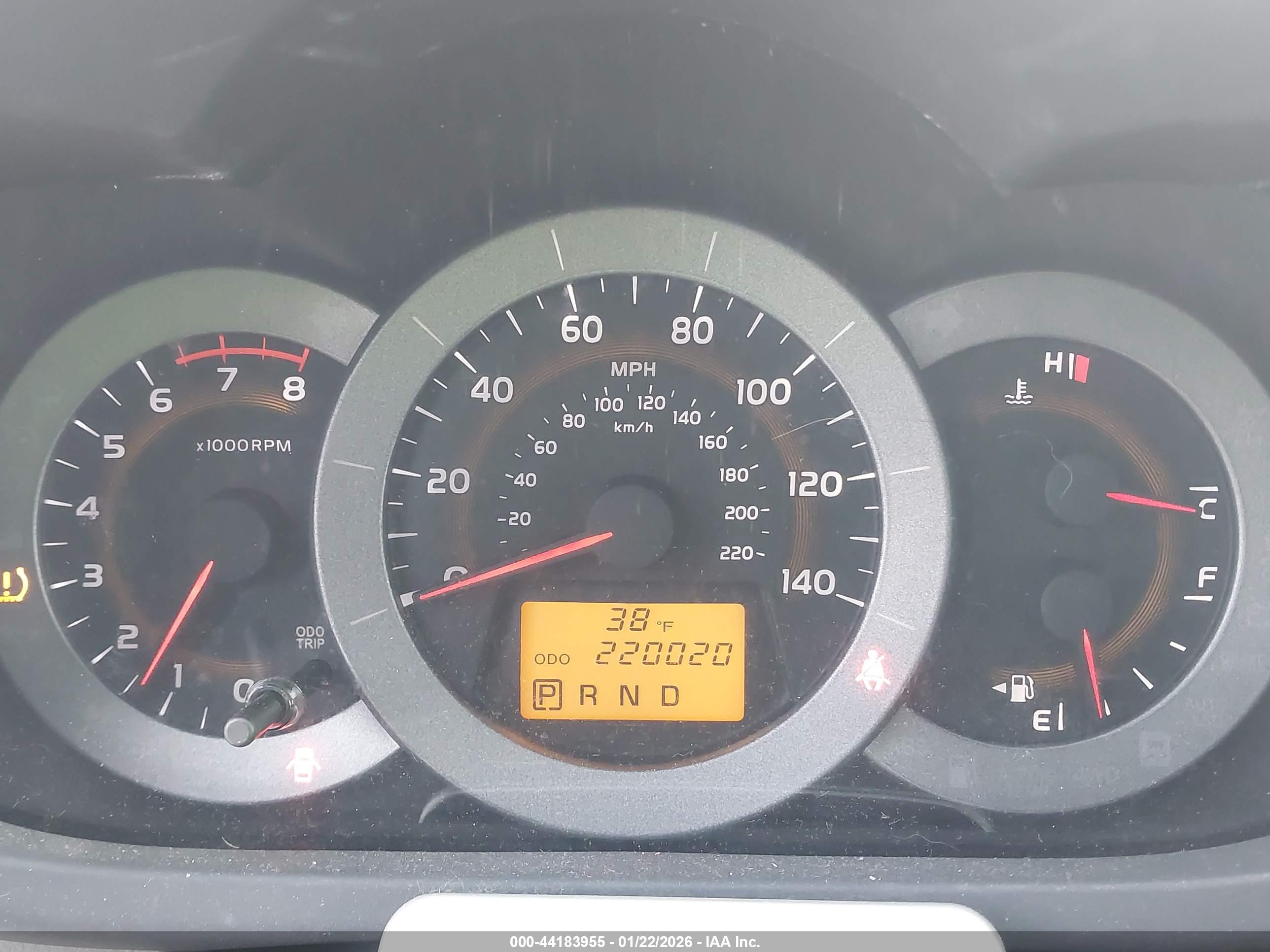 TOYOTA RAV4 image 7