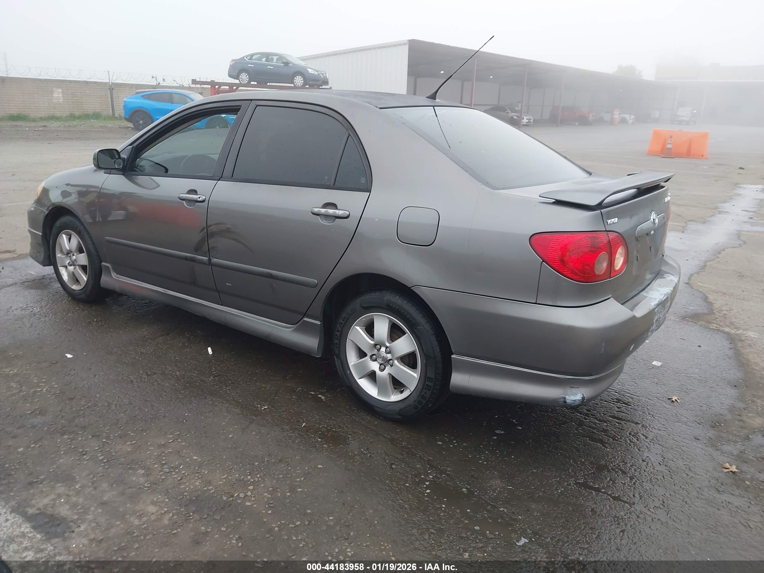 TOYOTA COROLLA image 3