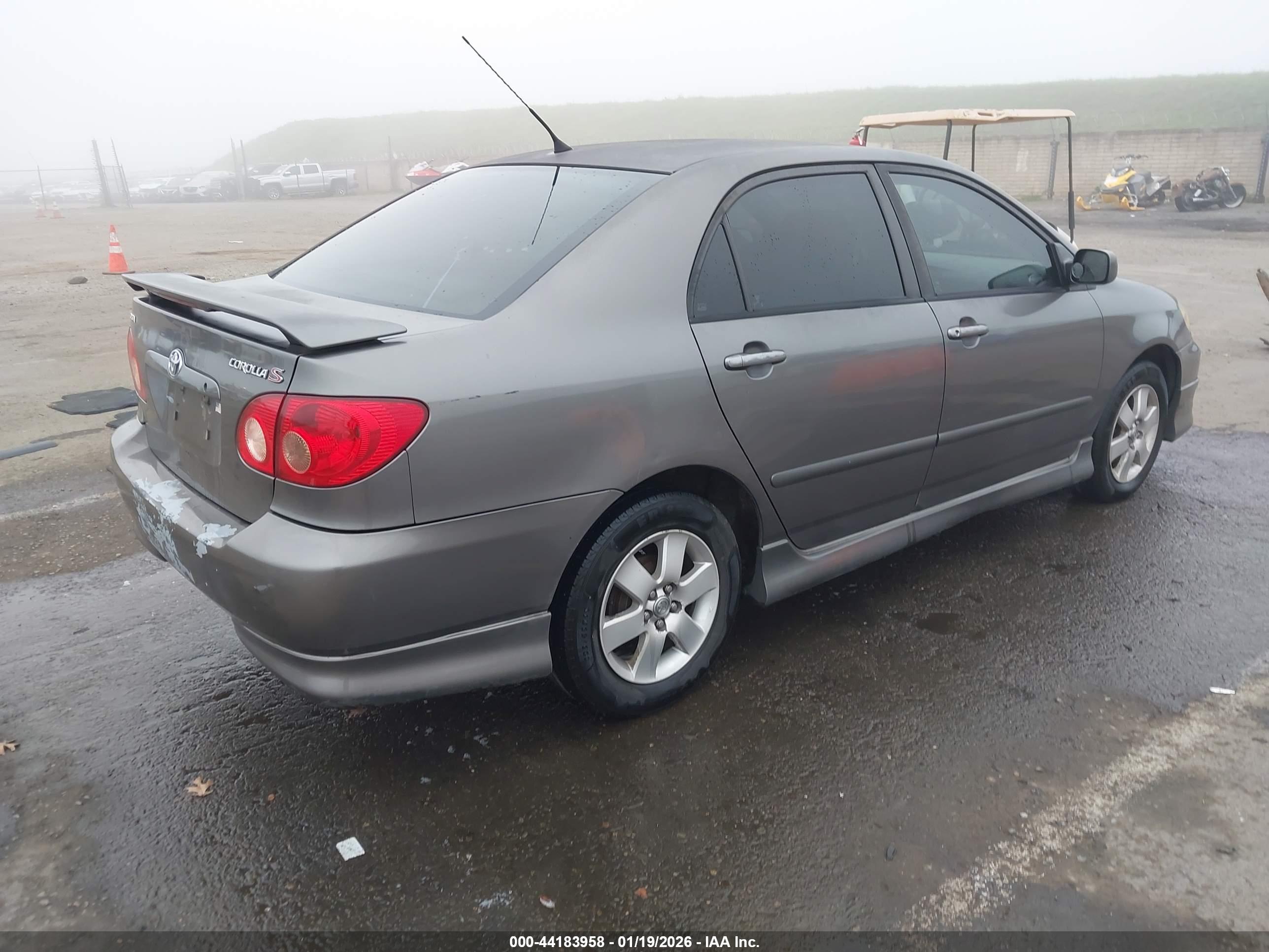 TOYOTA COROLLA image 4