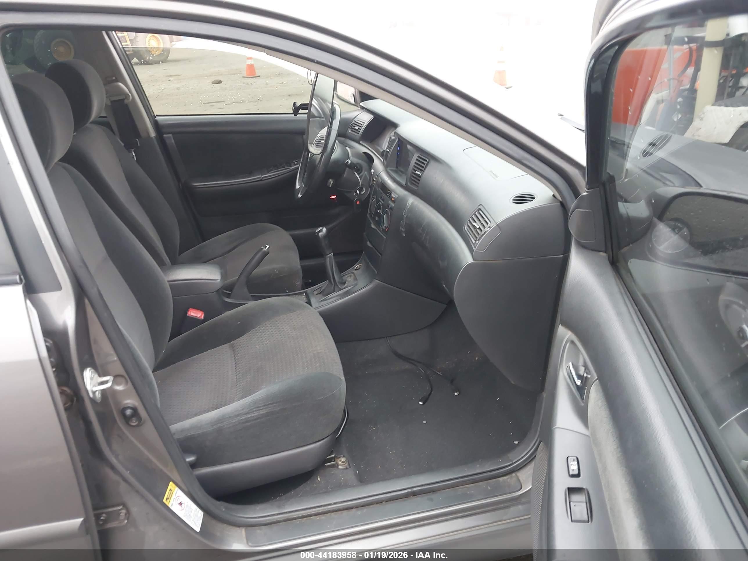 TOYOTA COROLLA image 5