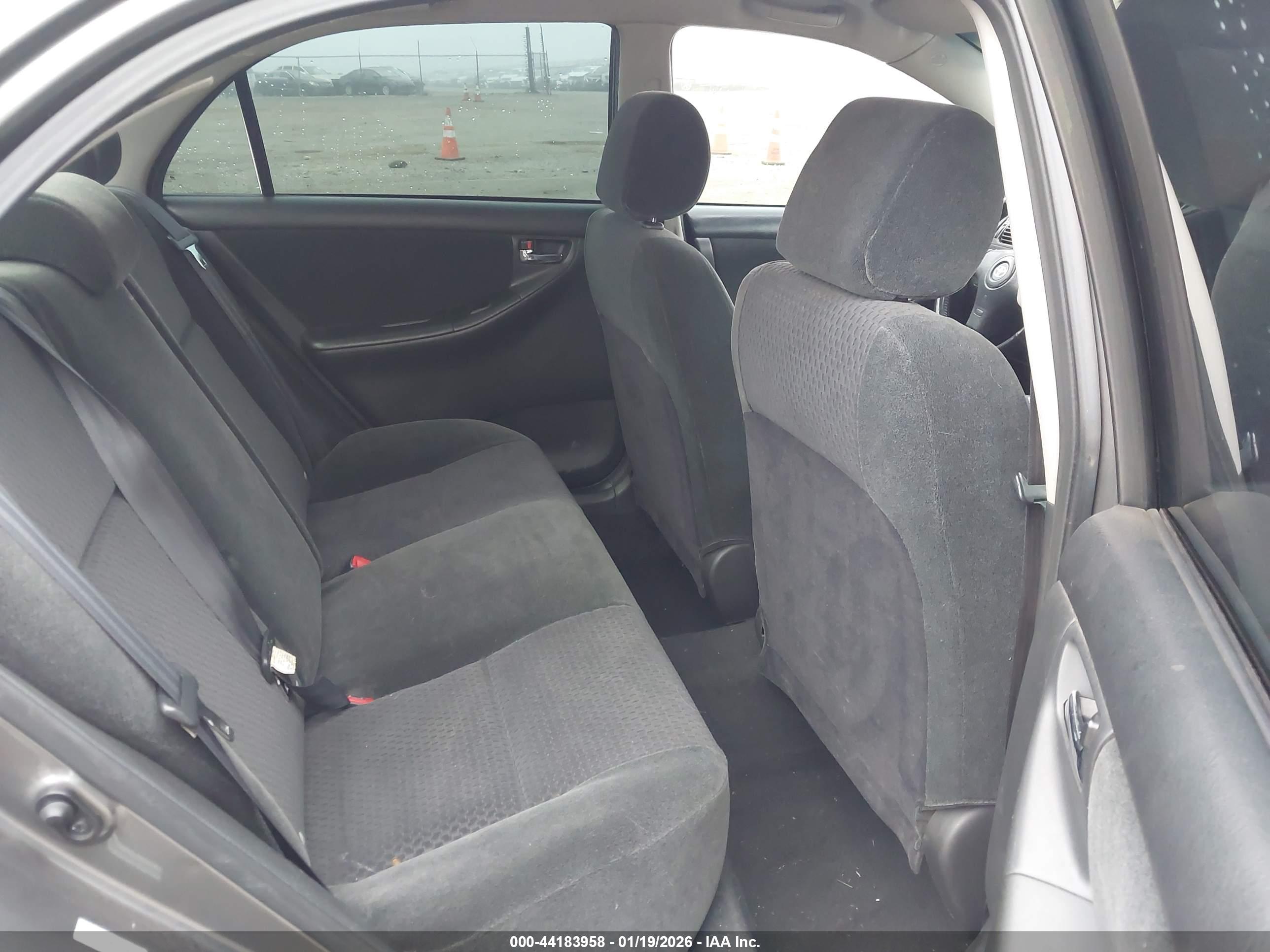 TOYOTA COROLLA image 8