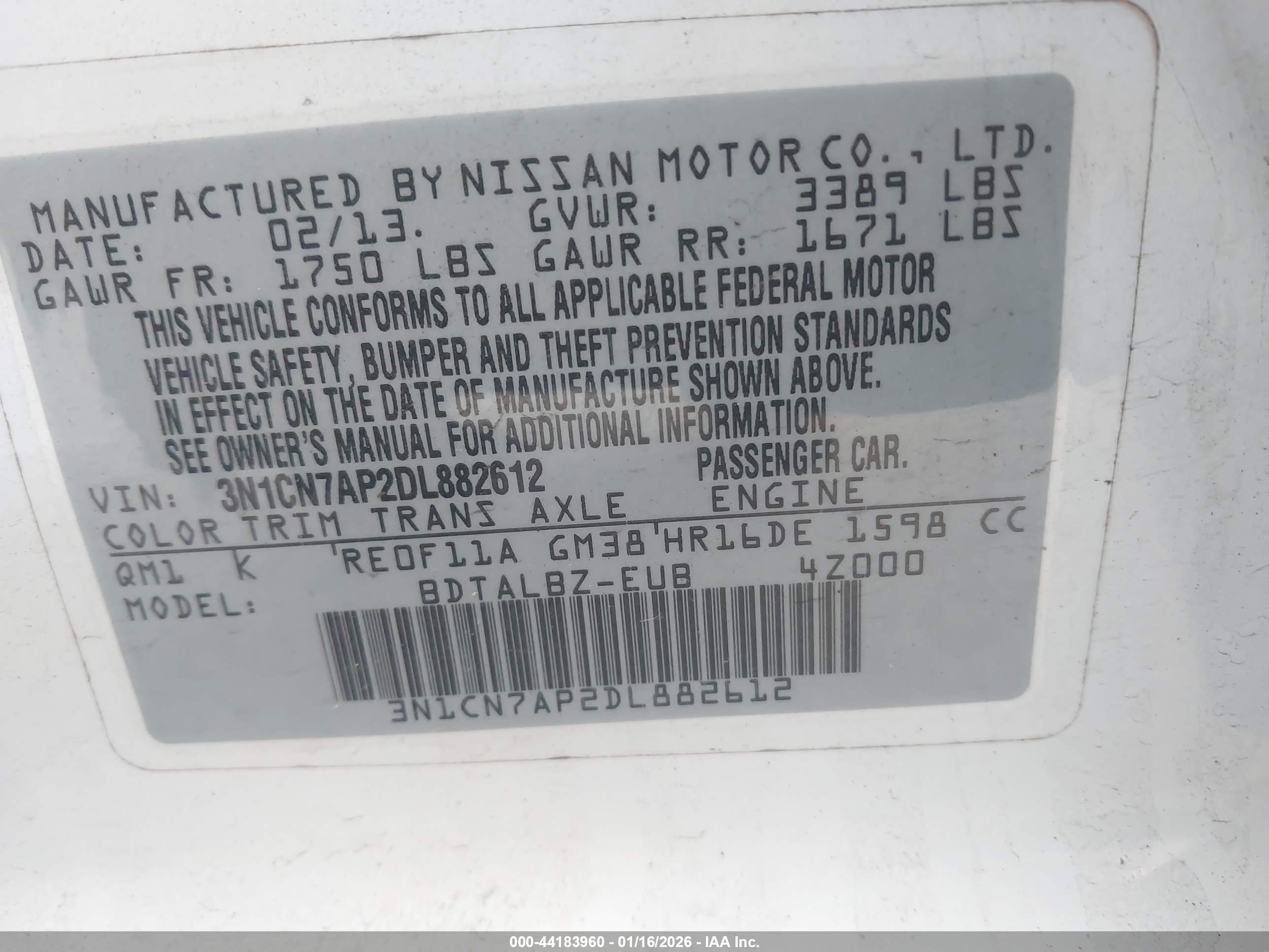 NISSAN VERSA image 9