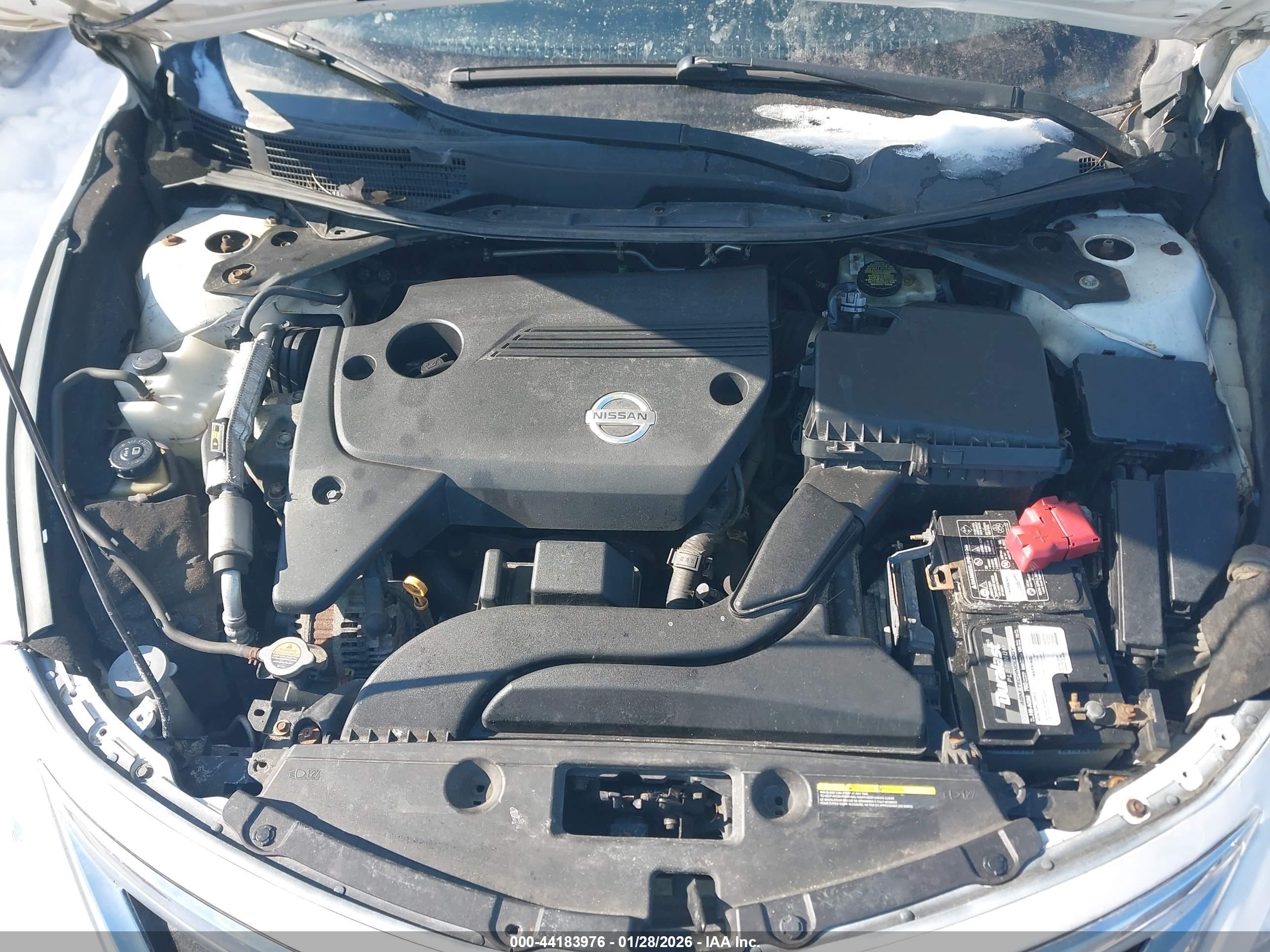 NISSAN ALTIMA image 10