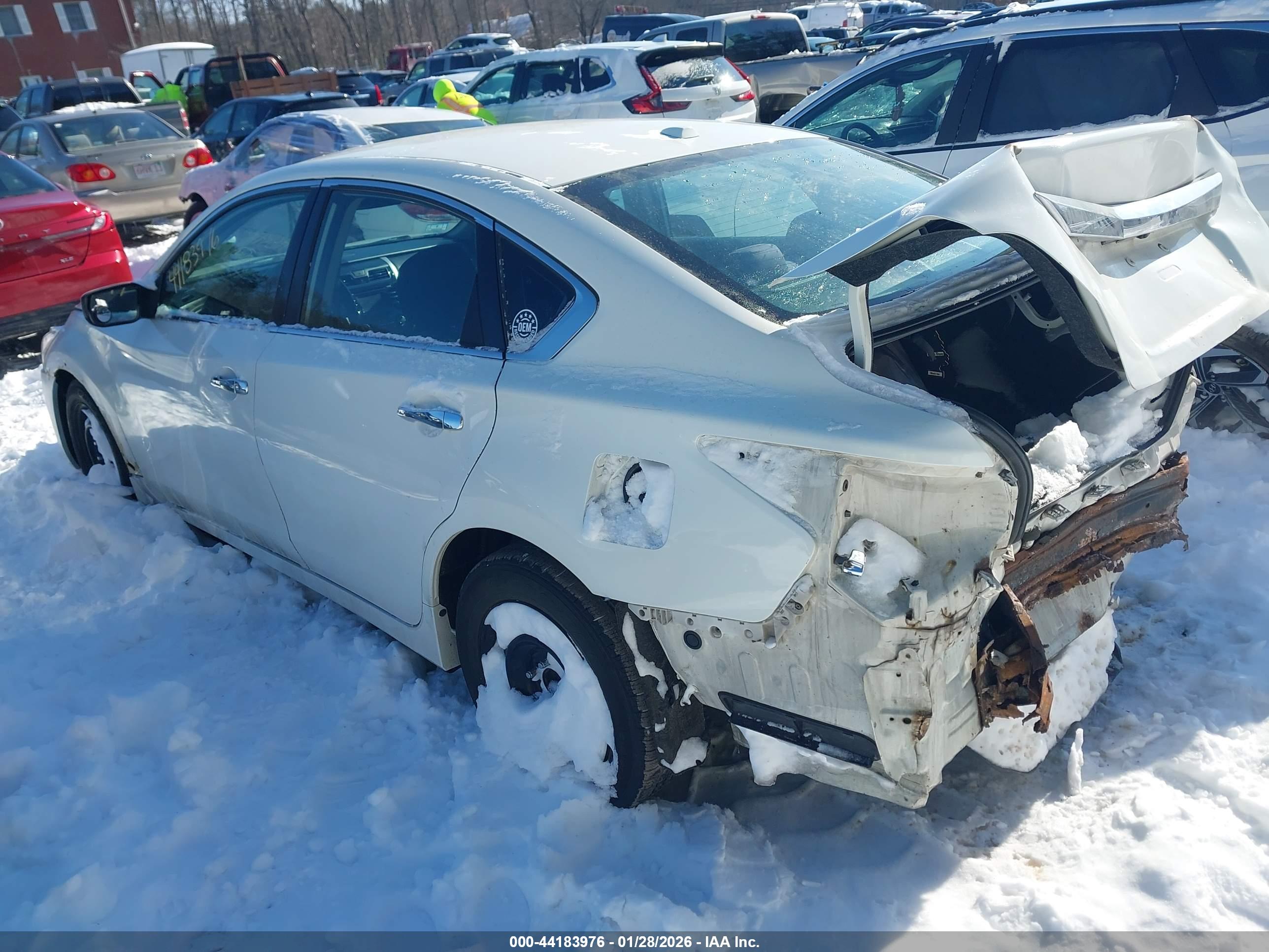 NISSAN ALTIMA image 3