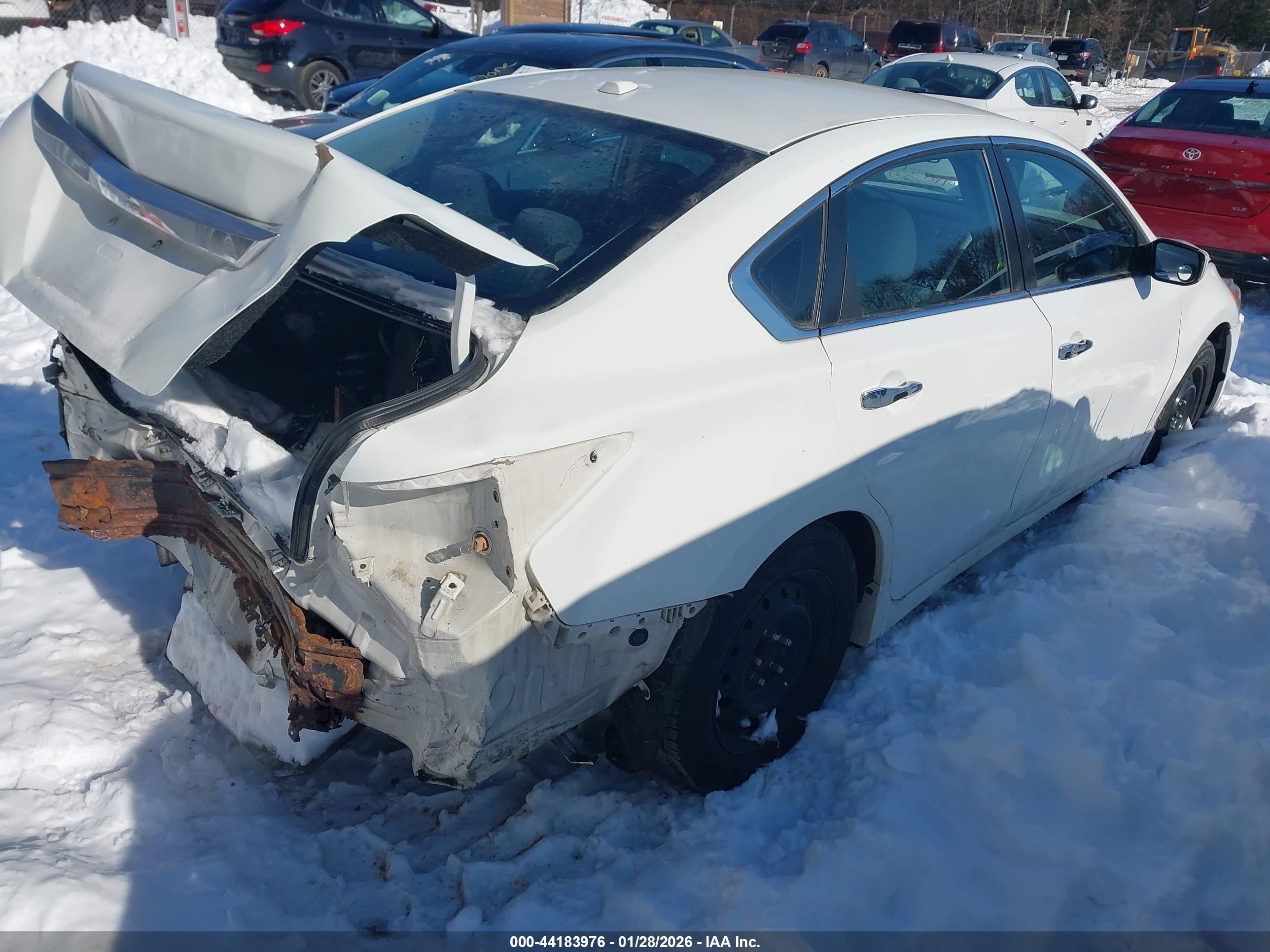 NISSAN ALTIMA image 4