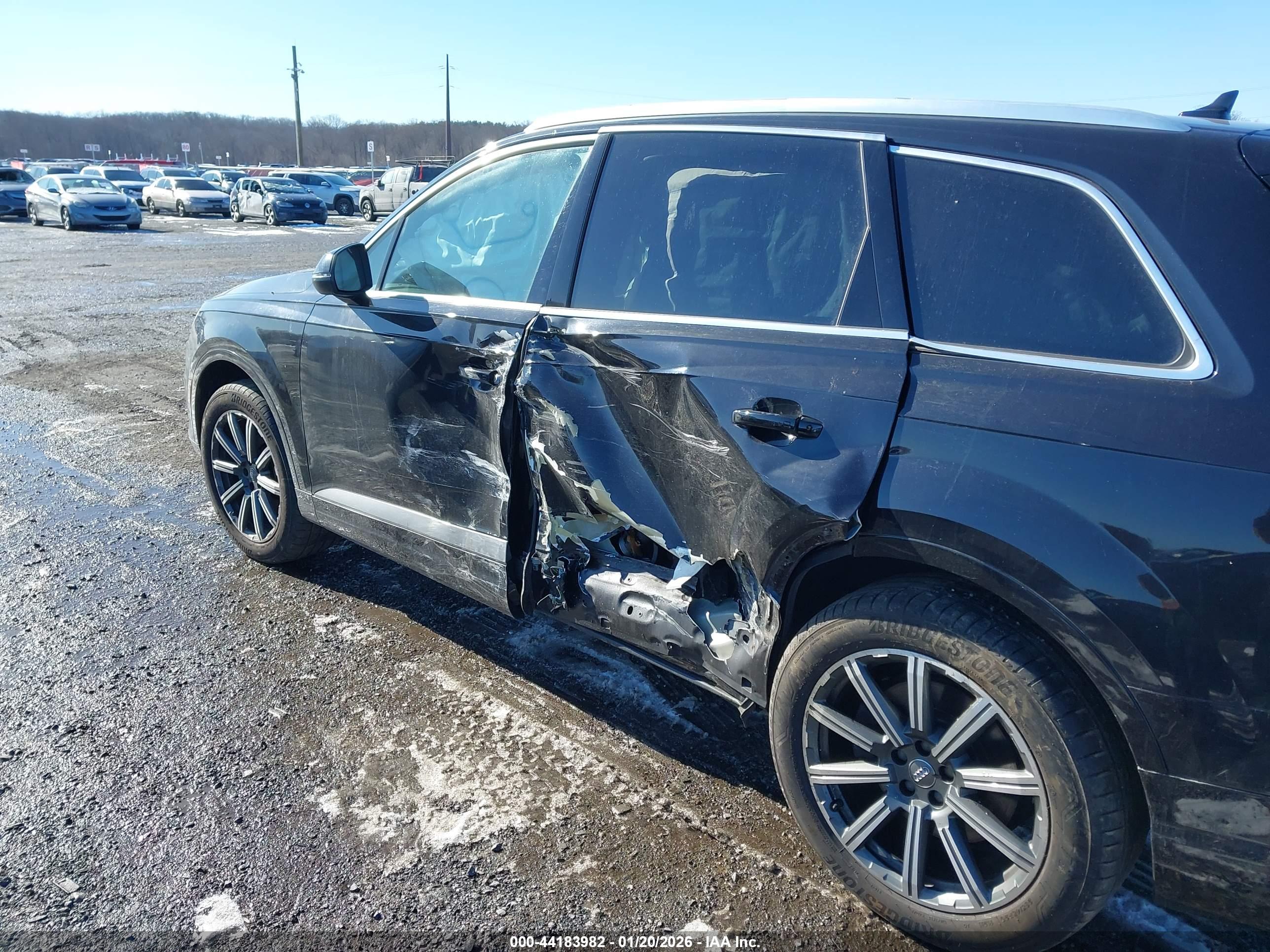 AUDI Q7 image 6