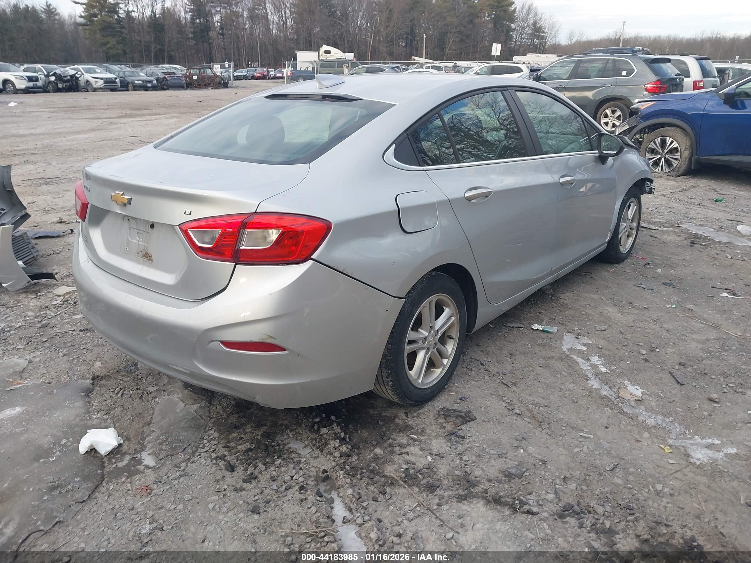 CHEVROLET CRUZE image 4