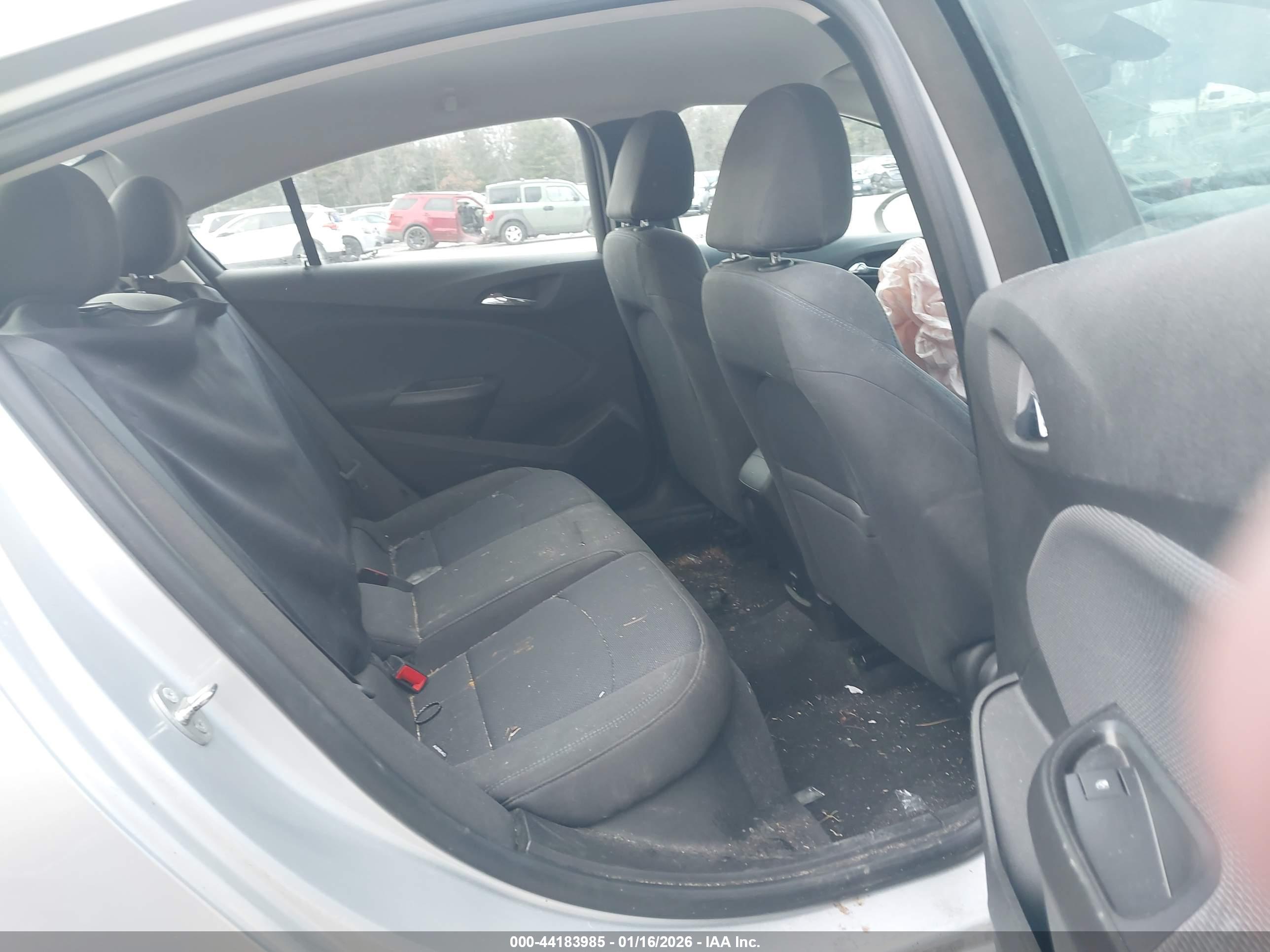 CHEVROLET CRUZE image 8