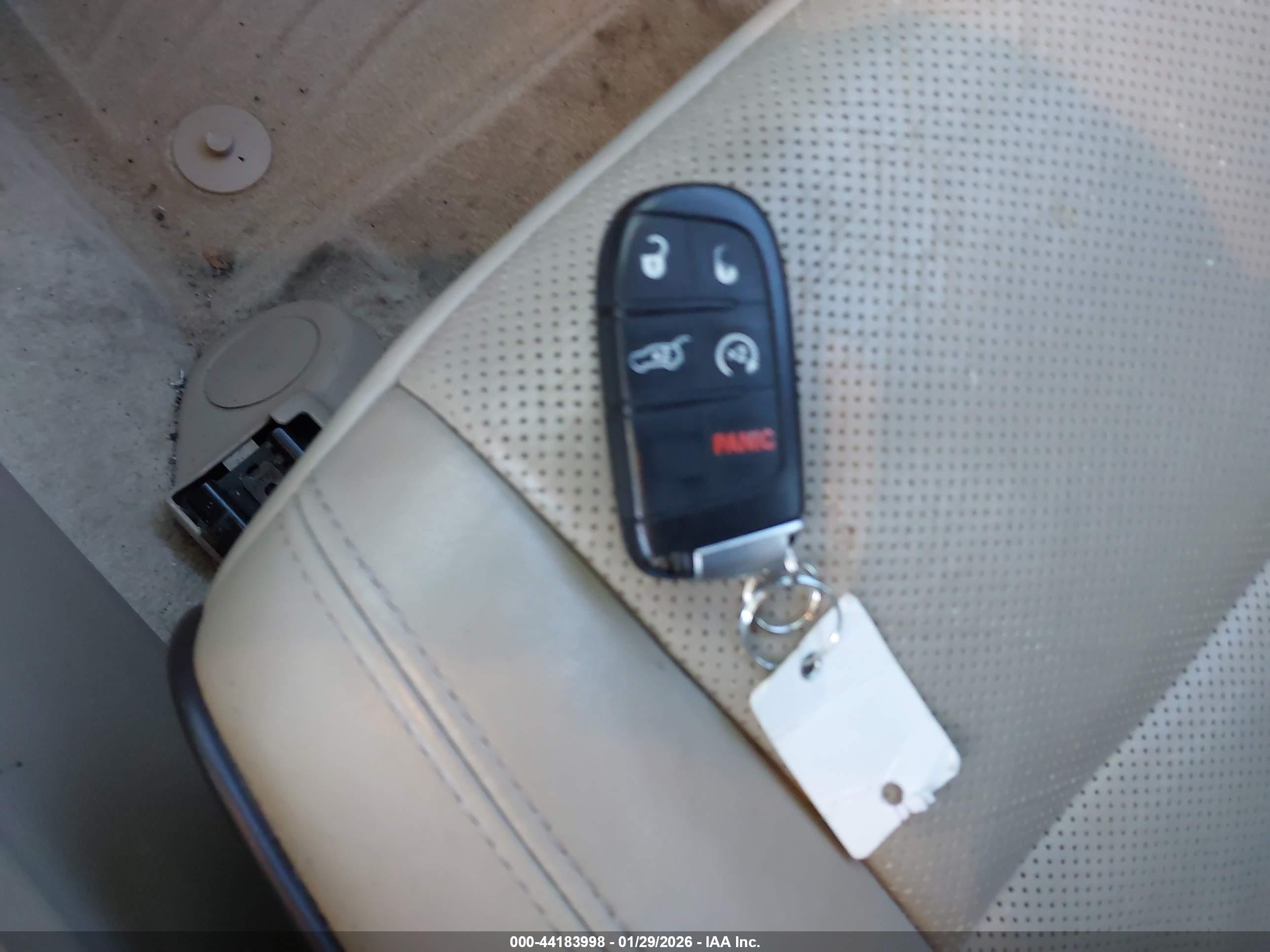 JEEP GRAND image 11