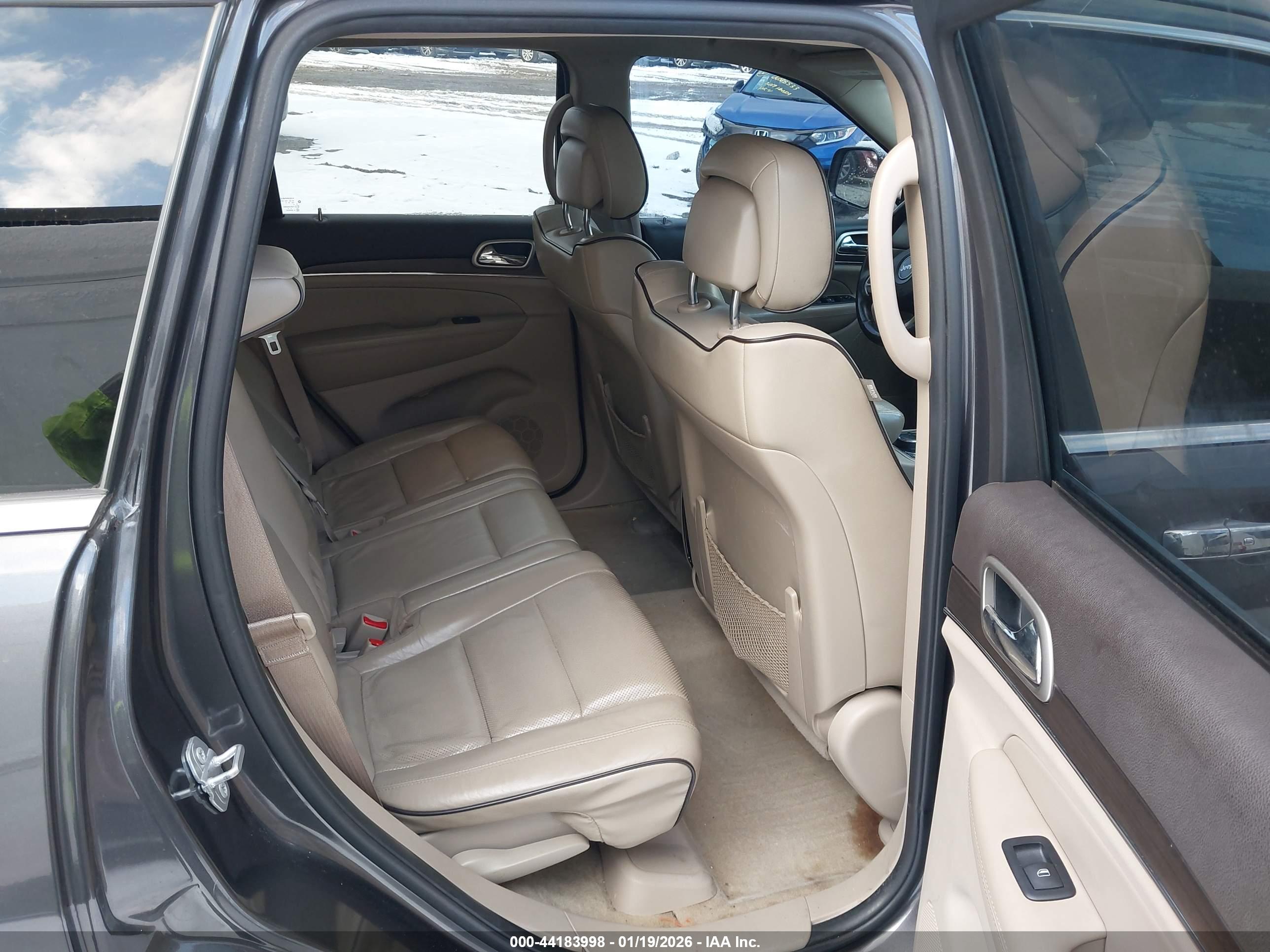JEEP GRAND image 8