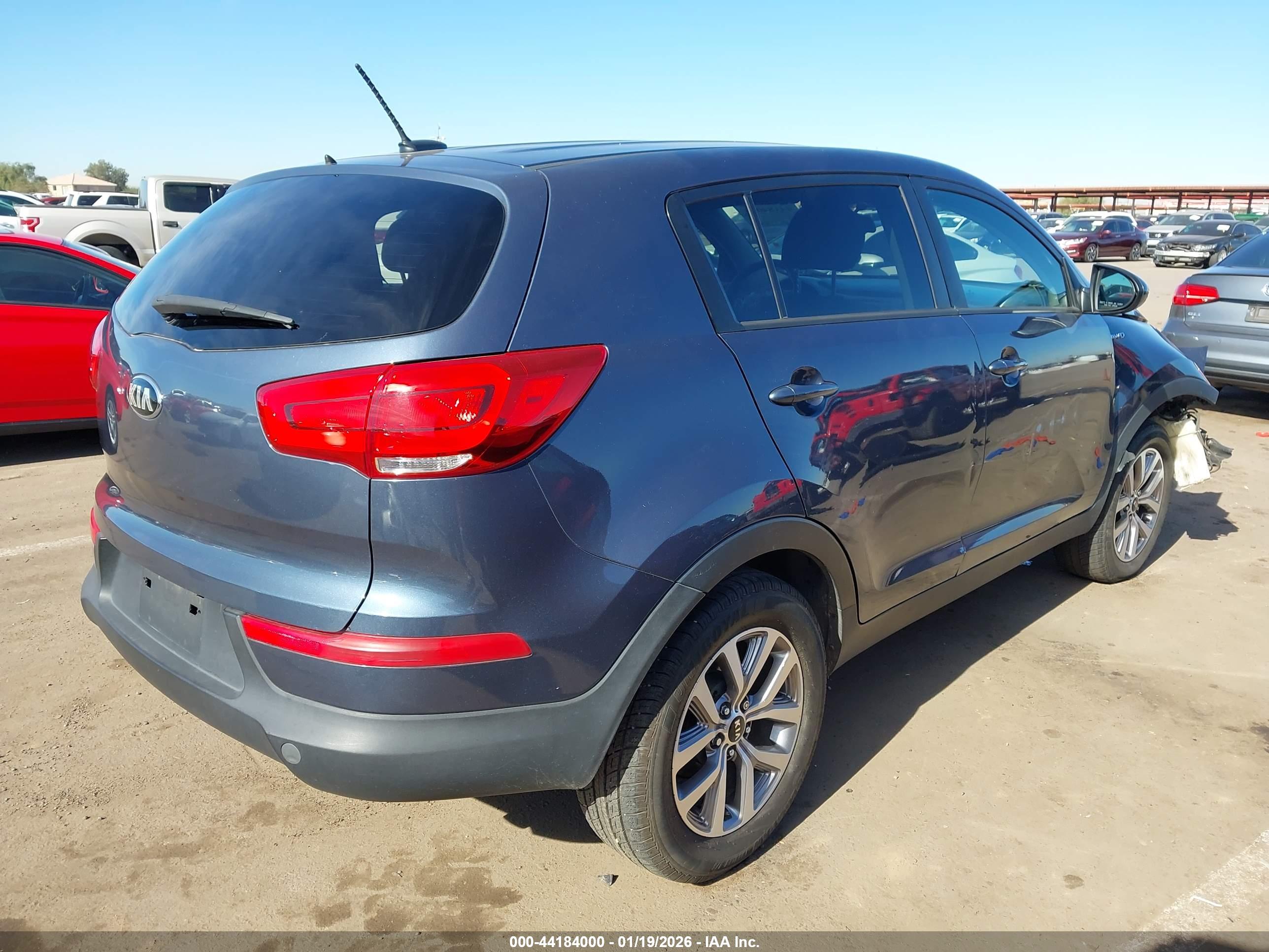 KIA SPORTAGE image 4