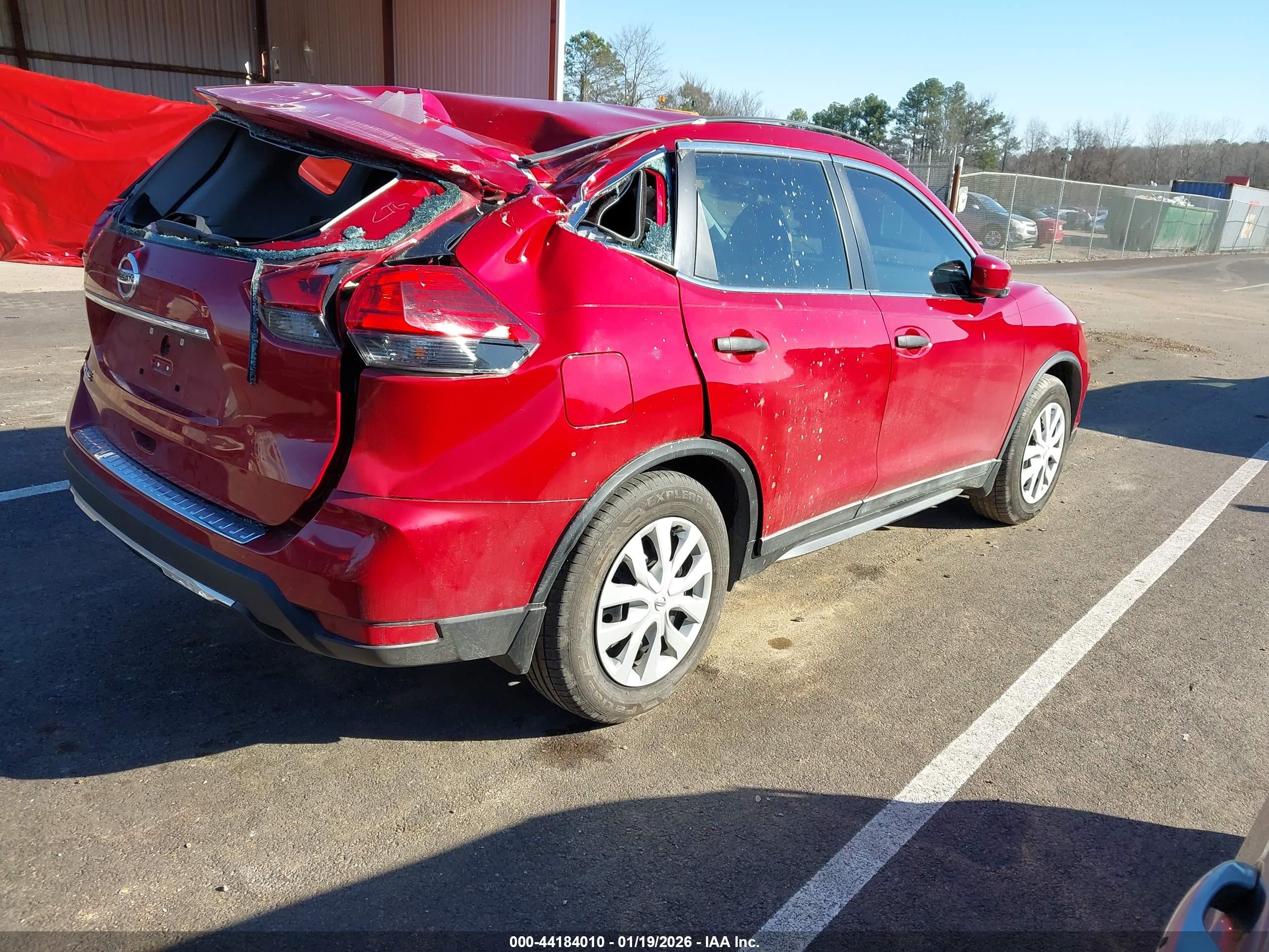 NISSAN ROGUE image 4