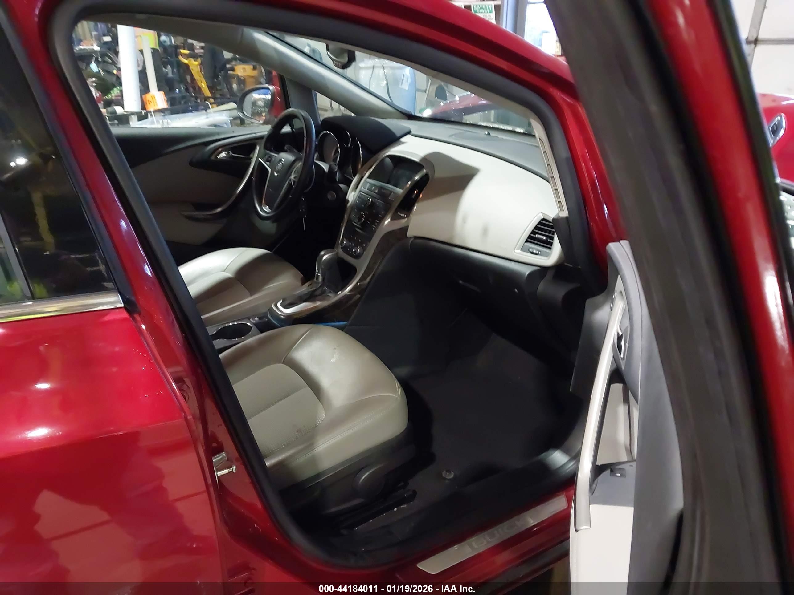 BUICK VERANO image 5