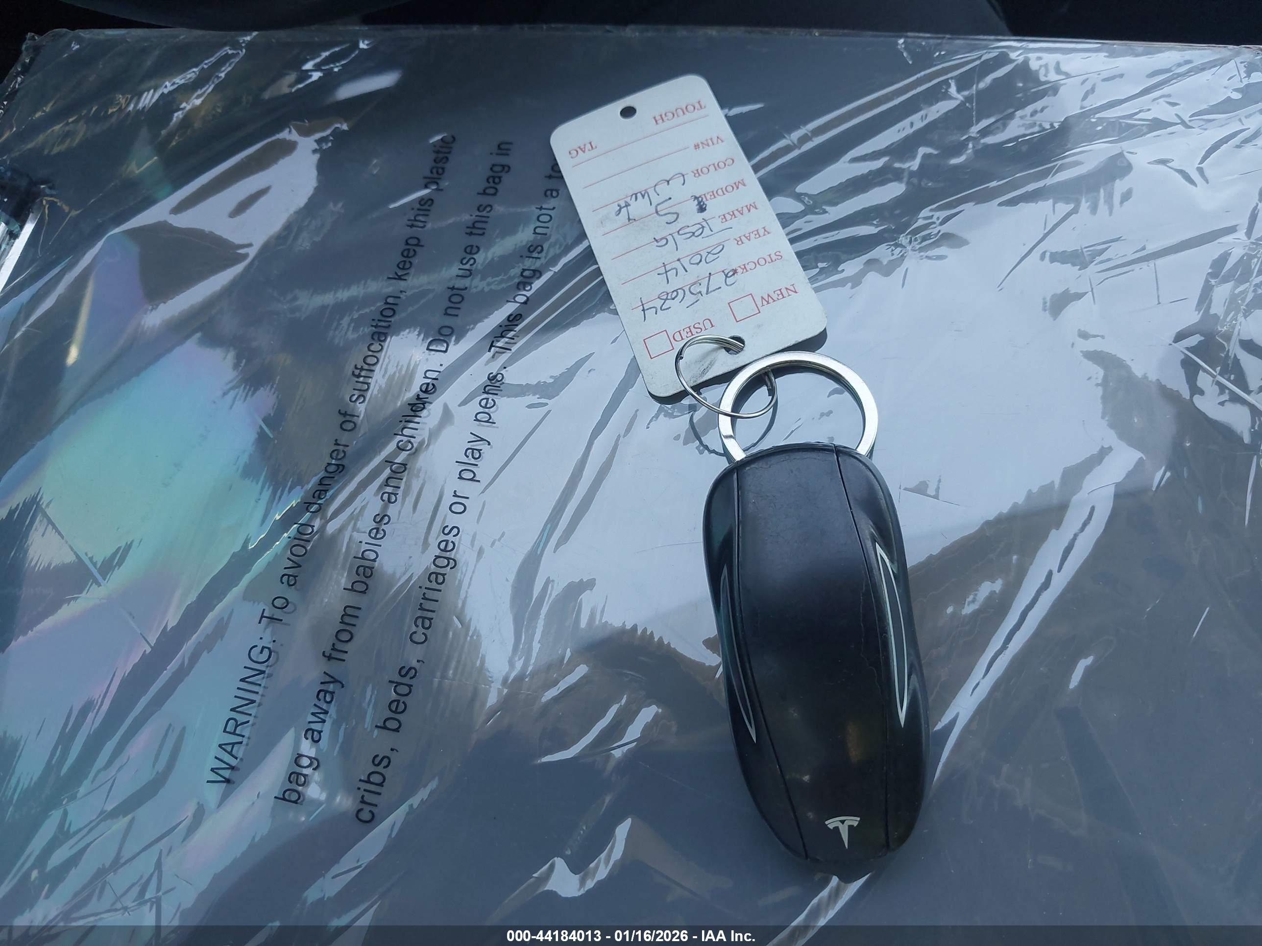 TESLA MODEL image 11