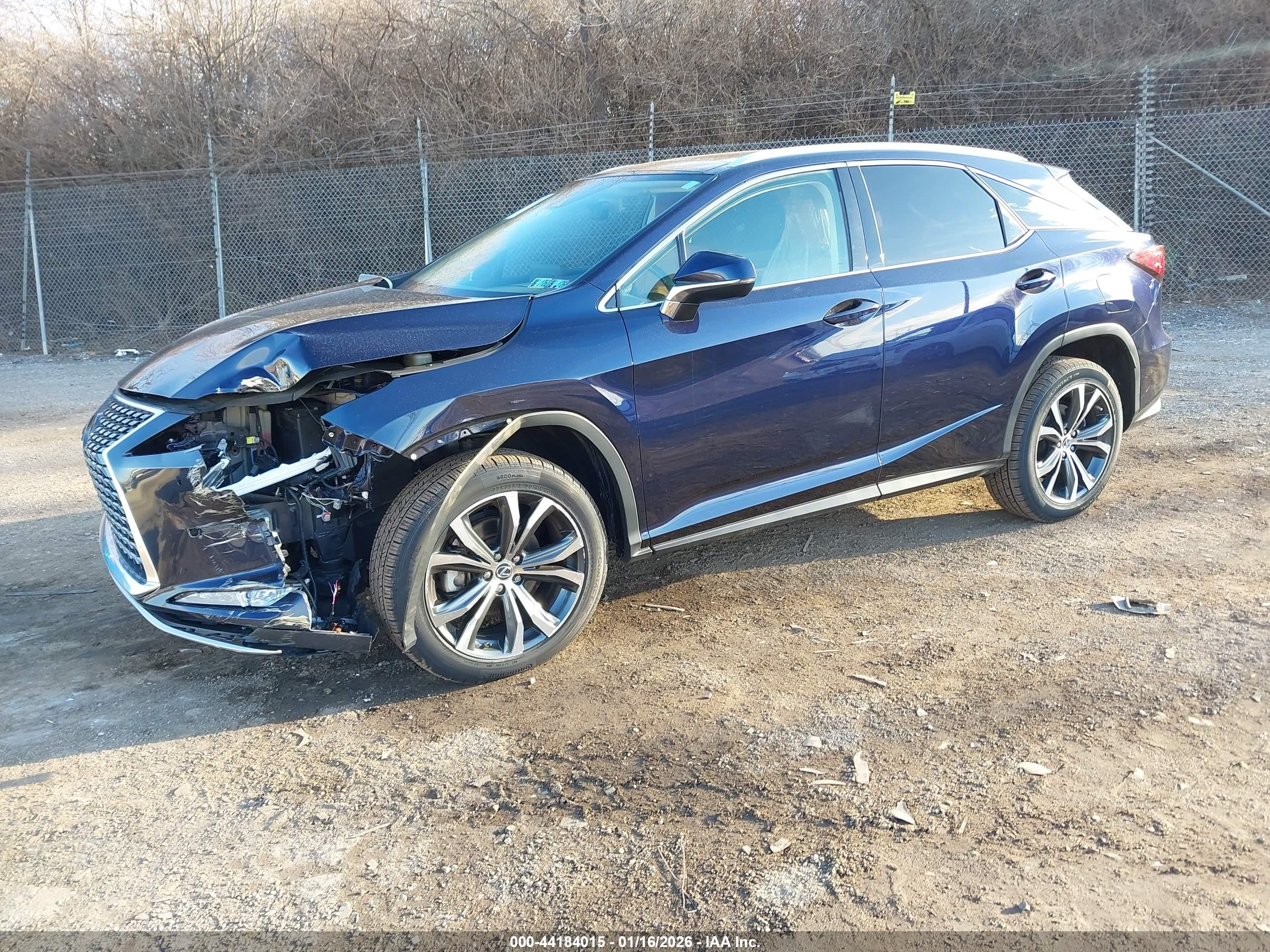 LEXUS RX image 2
