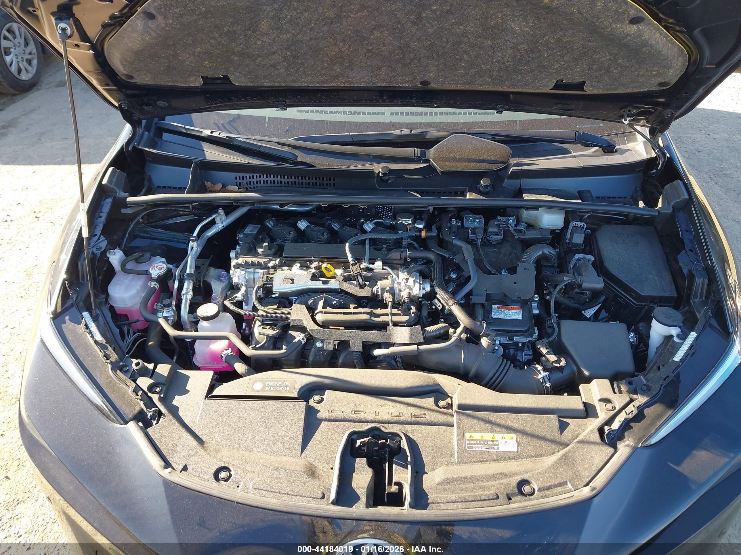 TOYOTA PRIUS image 10
