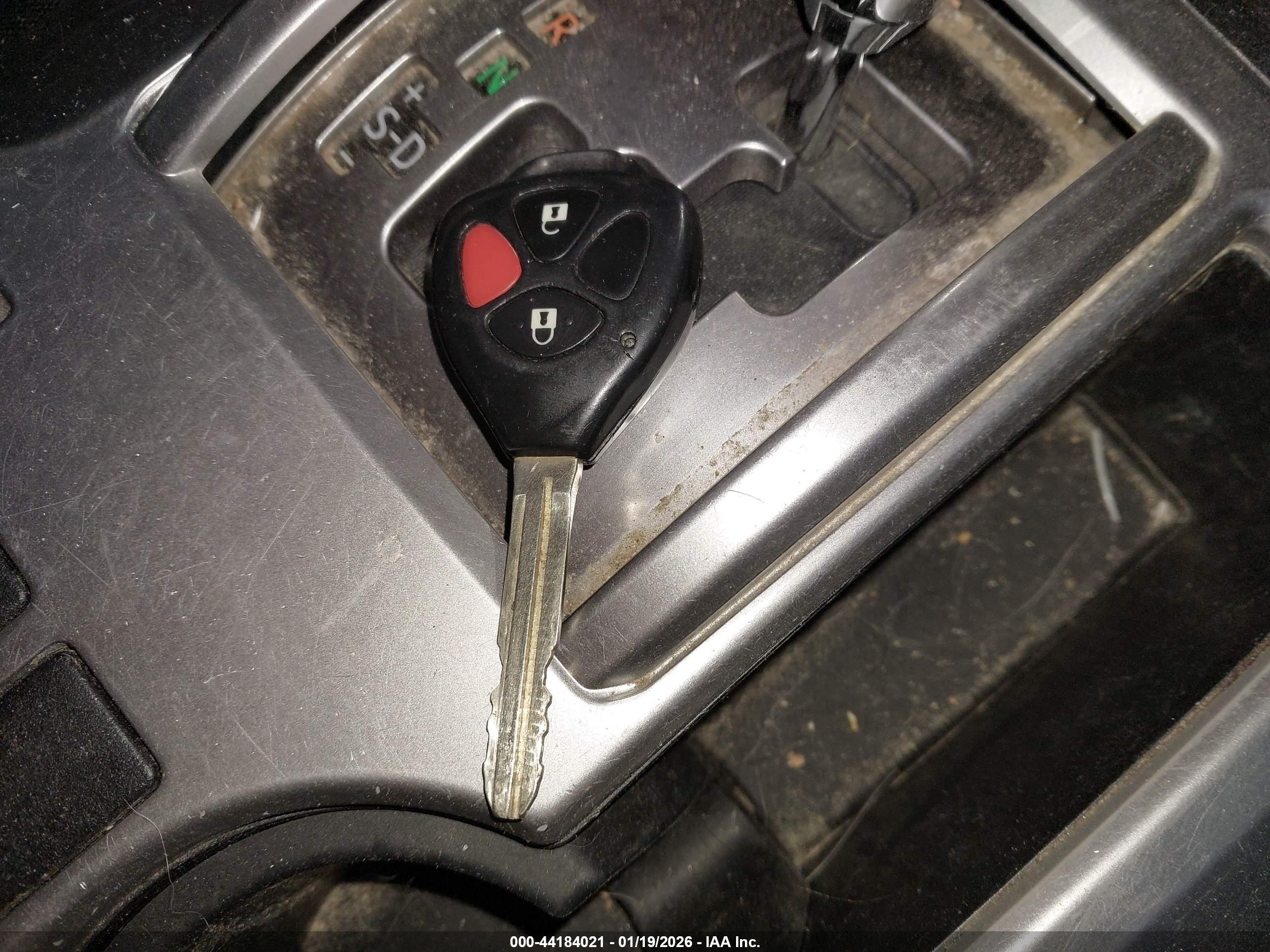 TOYOTA 4RUNNER image 11