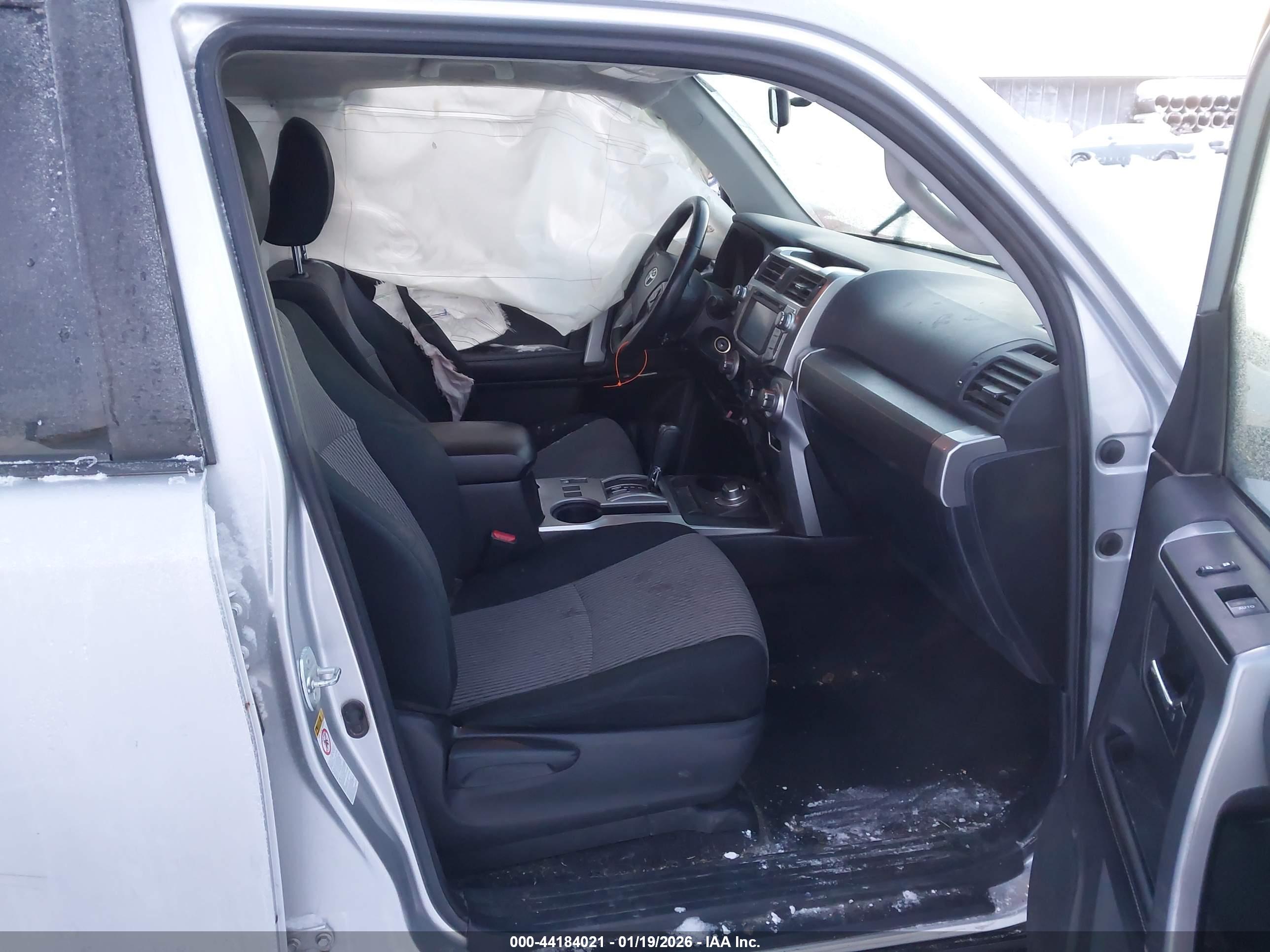TOYOTA 4RUNNER image 5