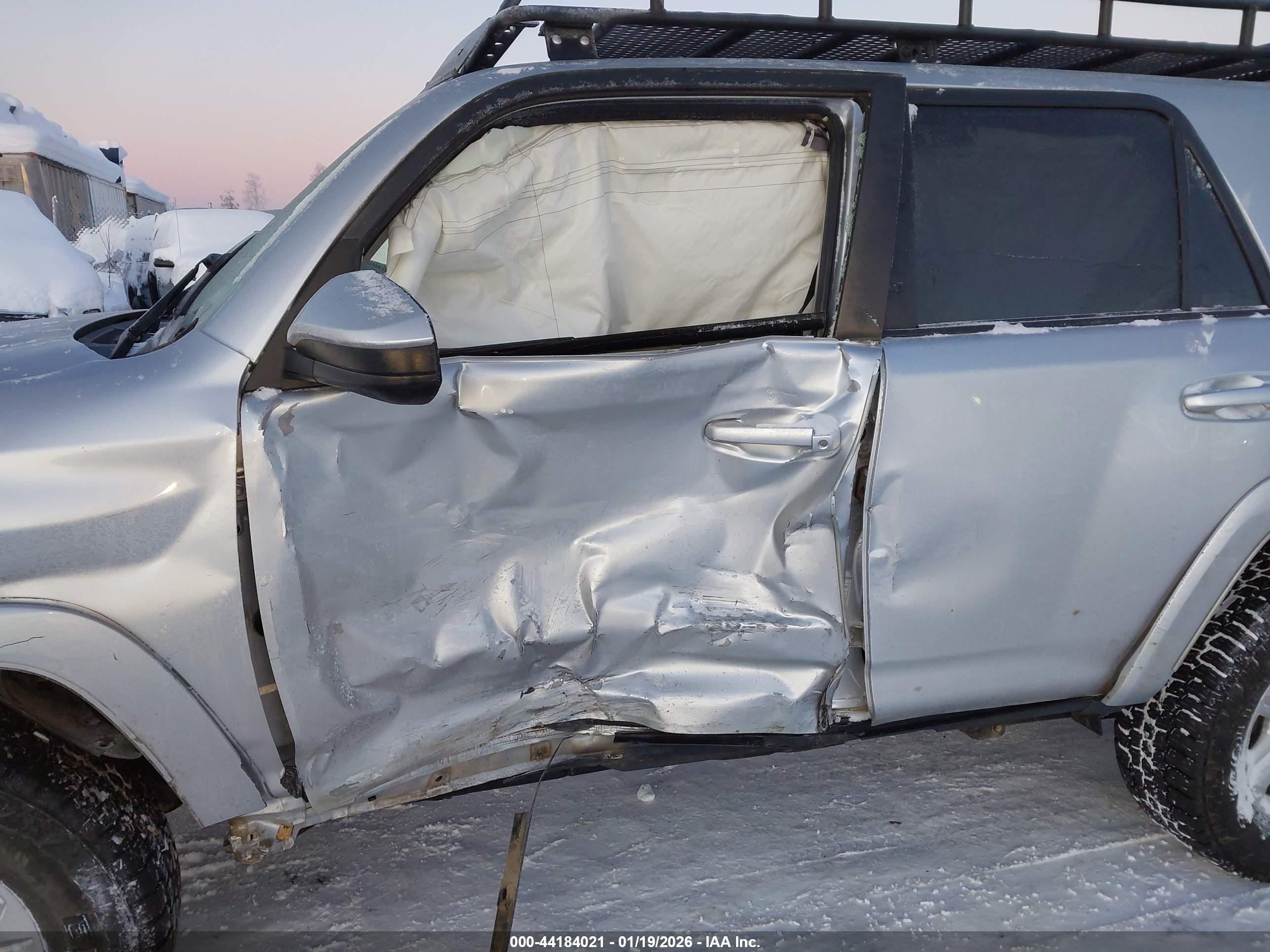 TOYOTA 4RUNNER image 6