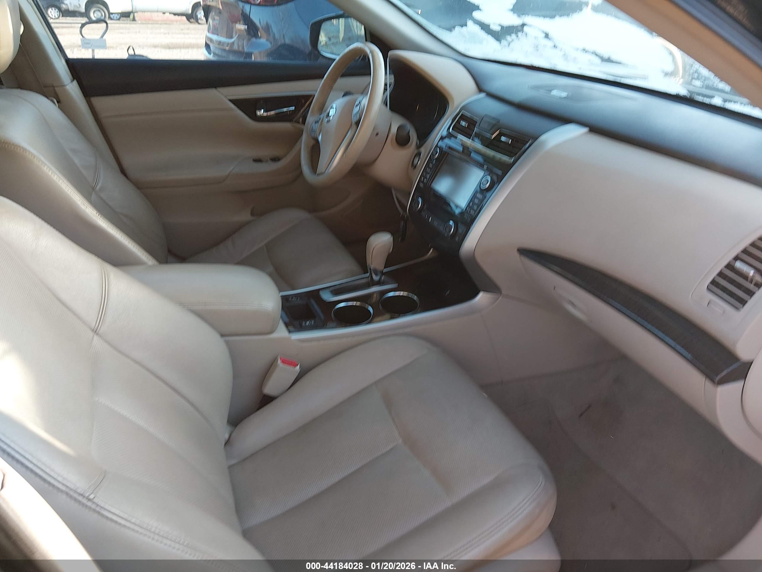 NISSAN ALTIMA image 5
