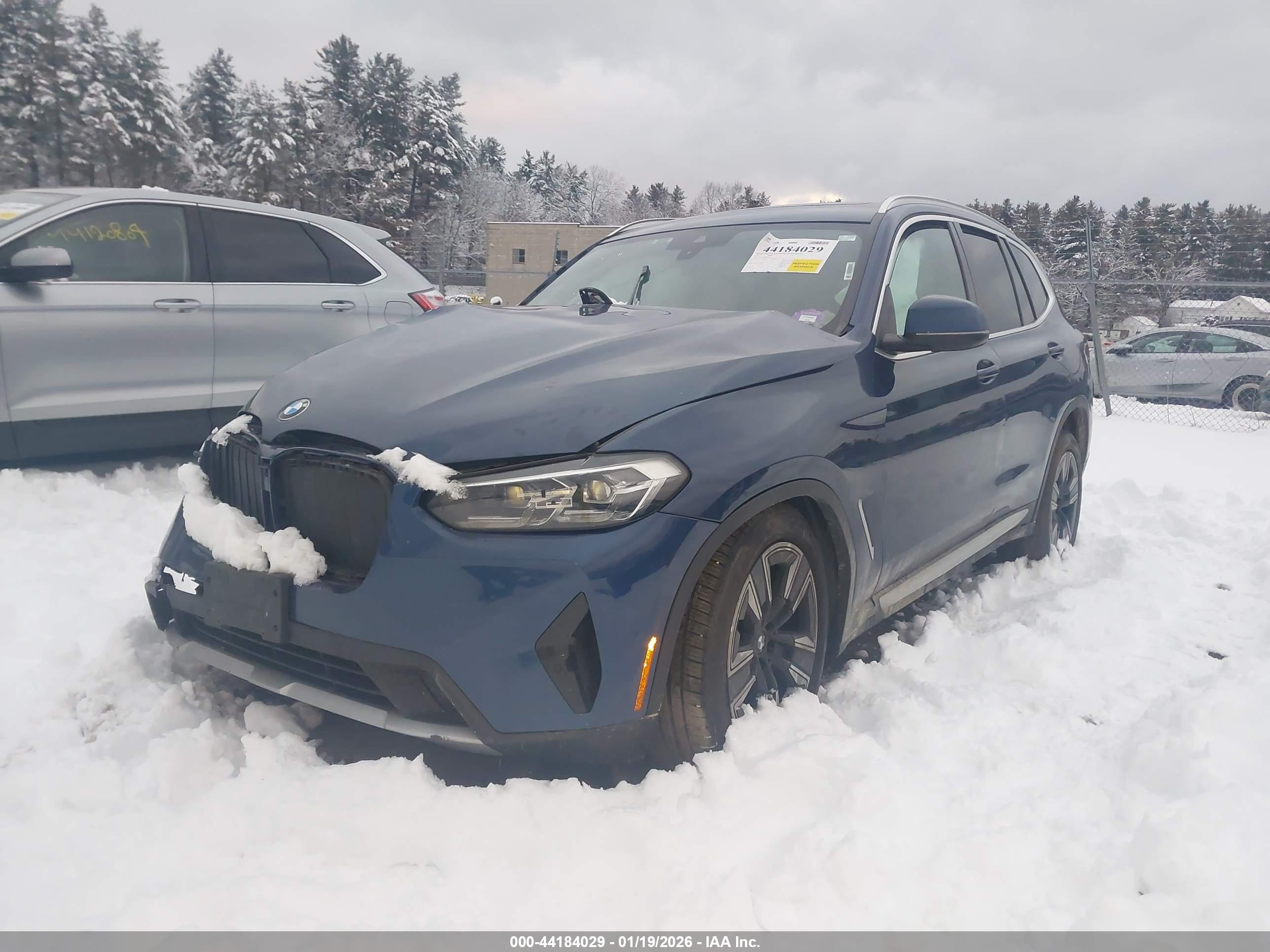 BMW X3 image 2