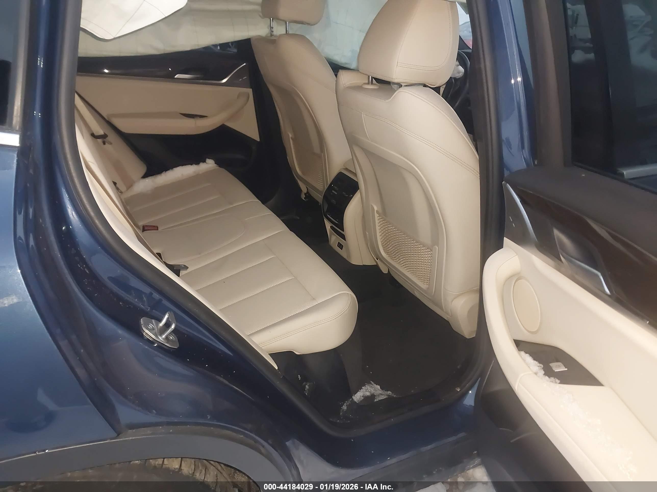 BMW X3 image 8