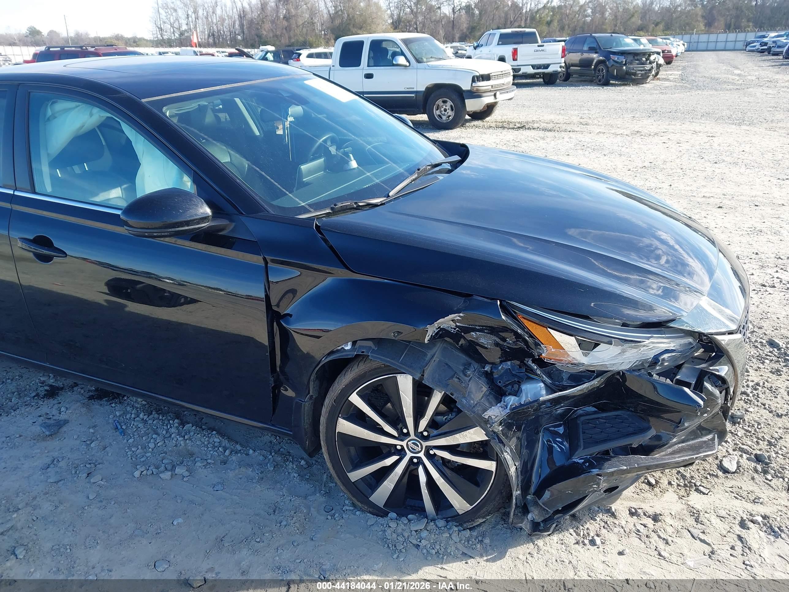 NISSAN ALTIMA image 6