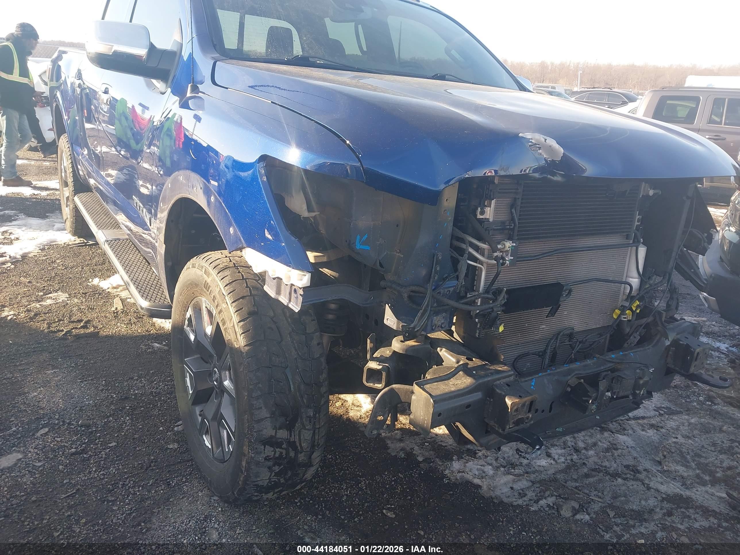 NISSAN TITAN image 6