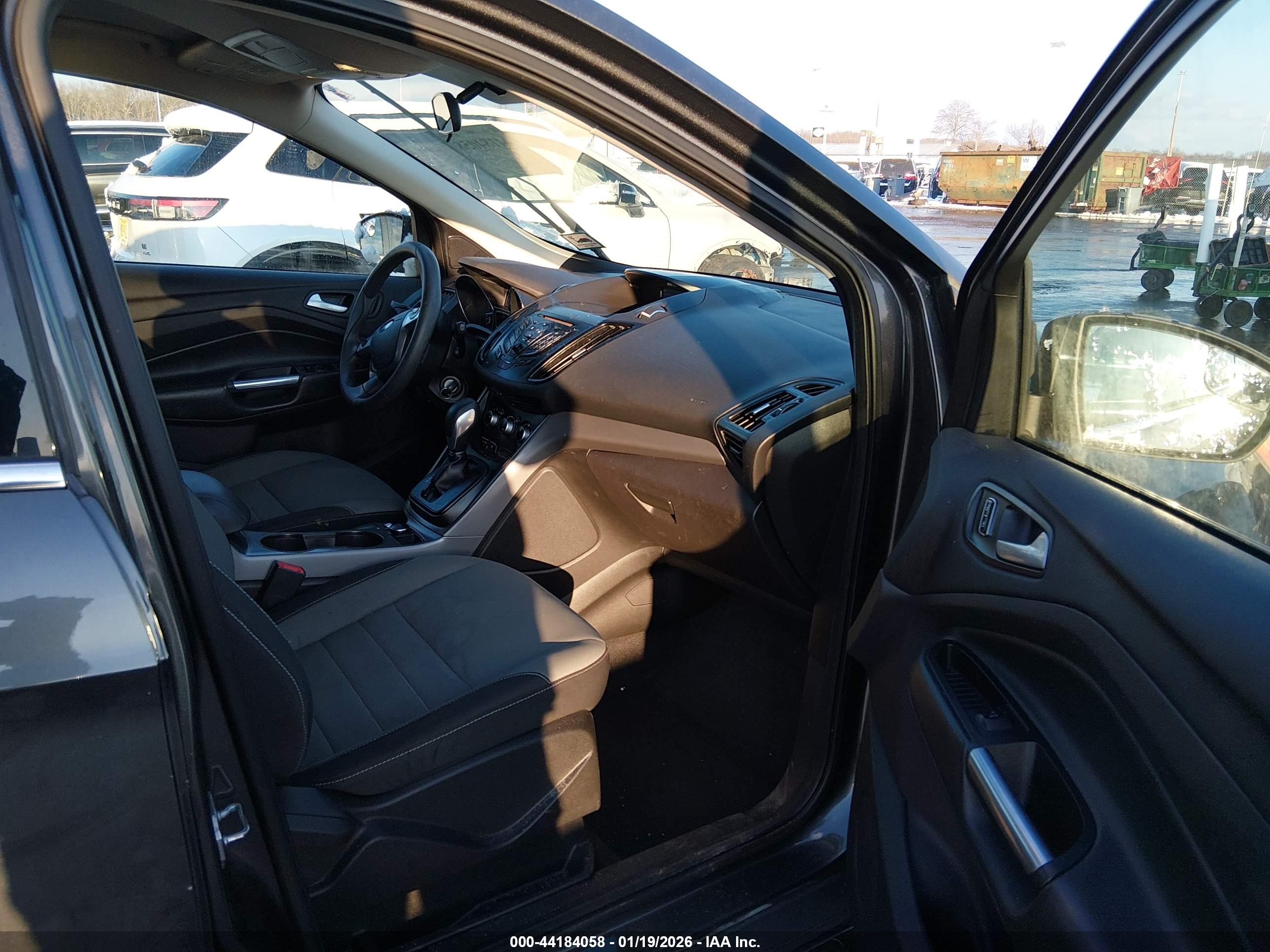 FORD ESCAPE image 5