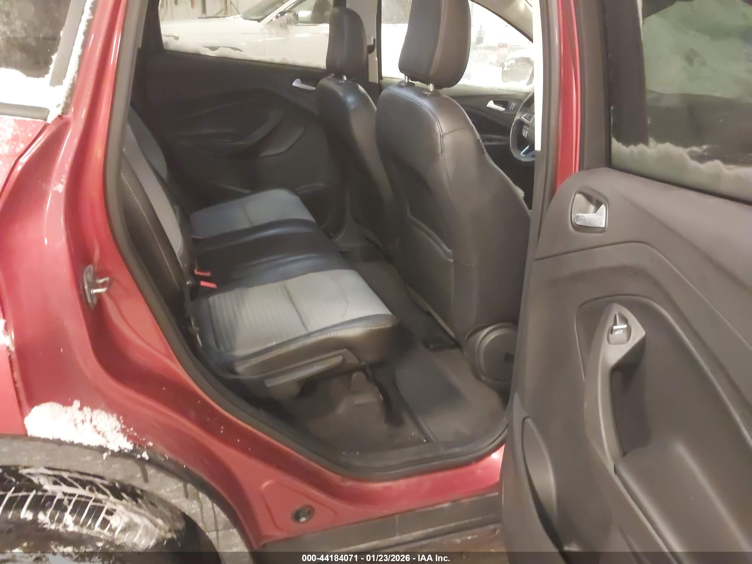 FORD ESCAPE image 8
