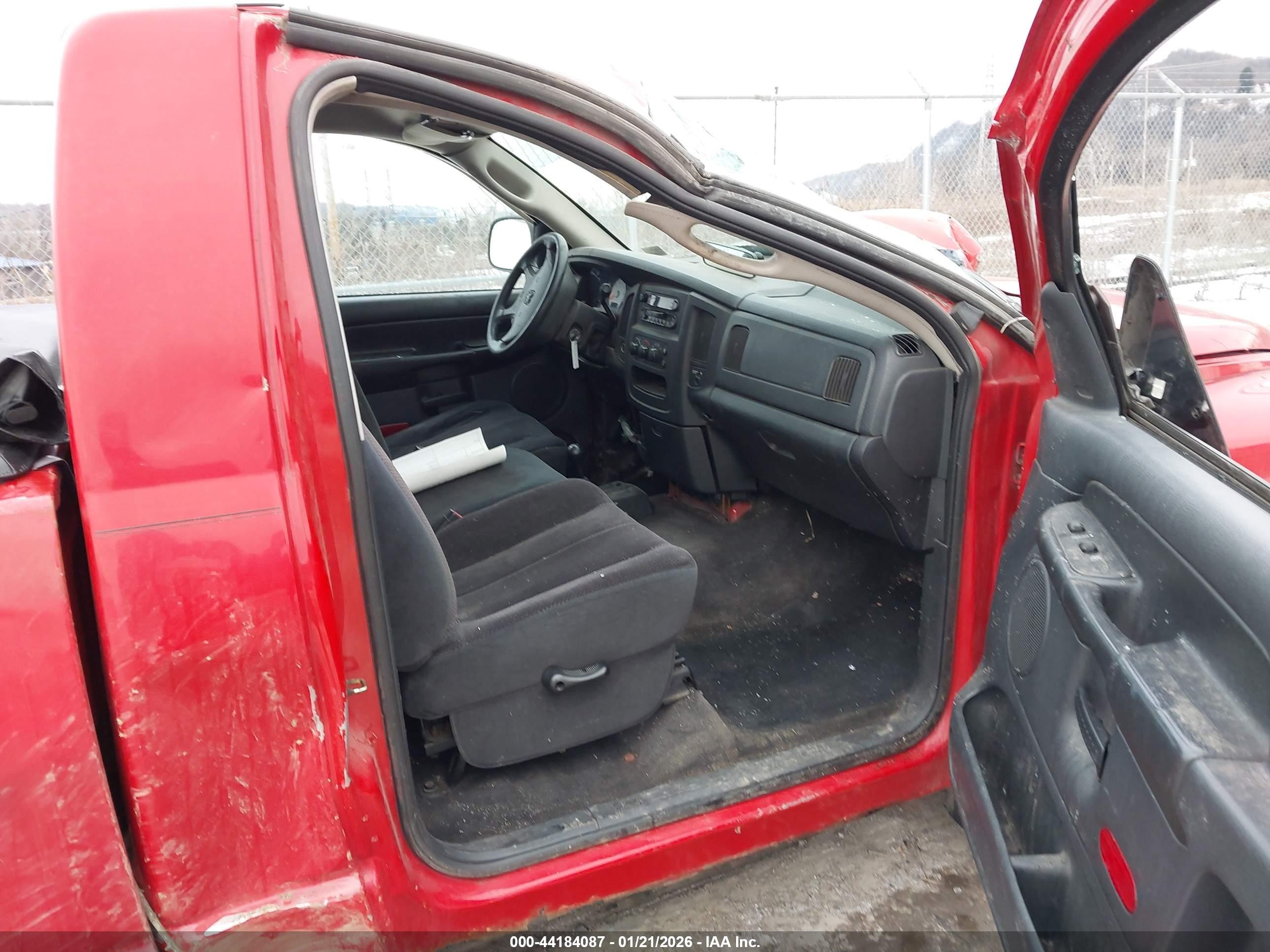 DODGE RAM image 5