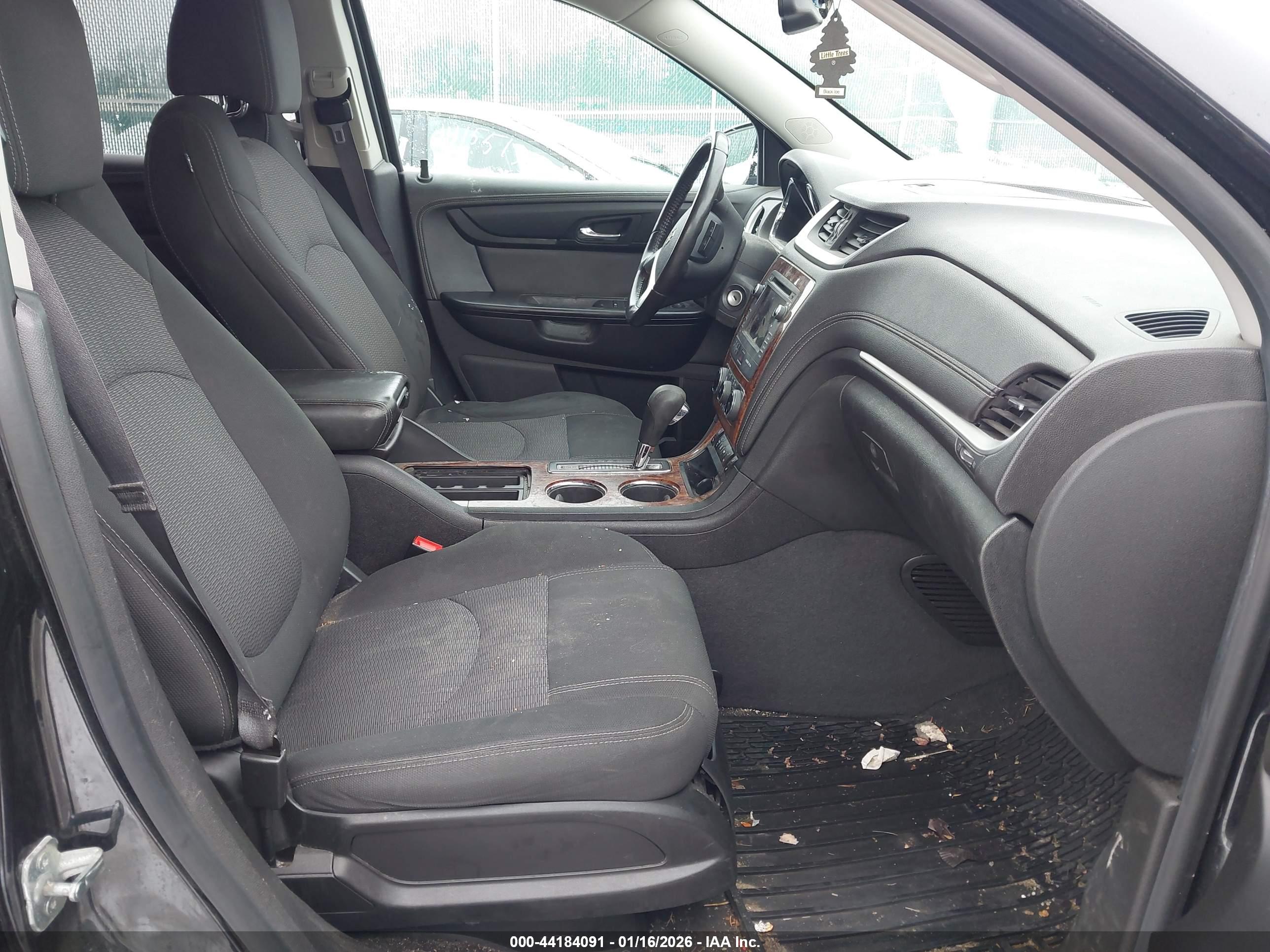 CHEVROLET TRAVERSE image 5
