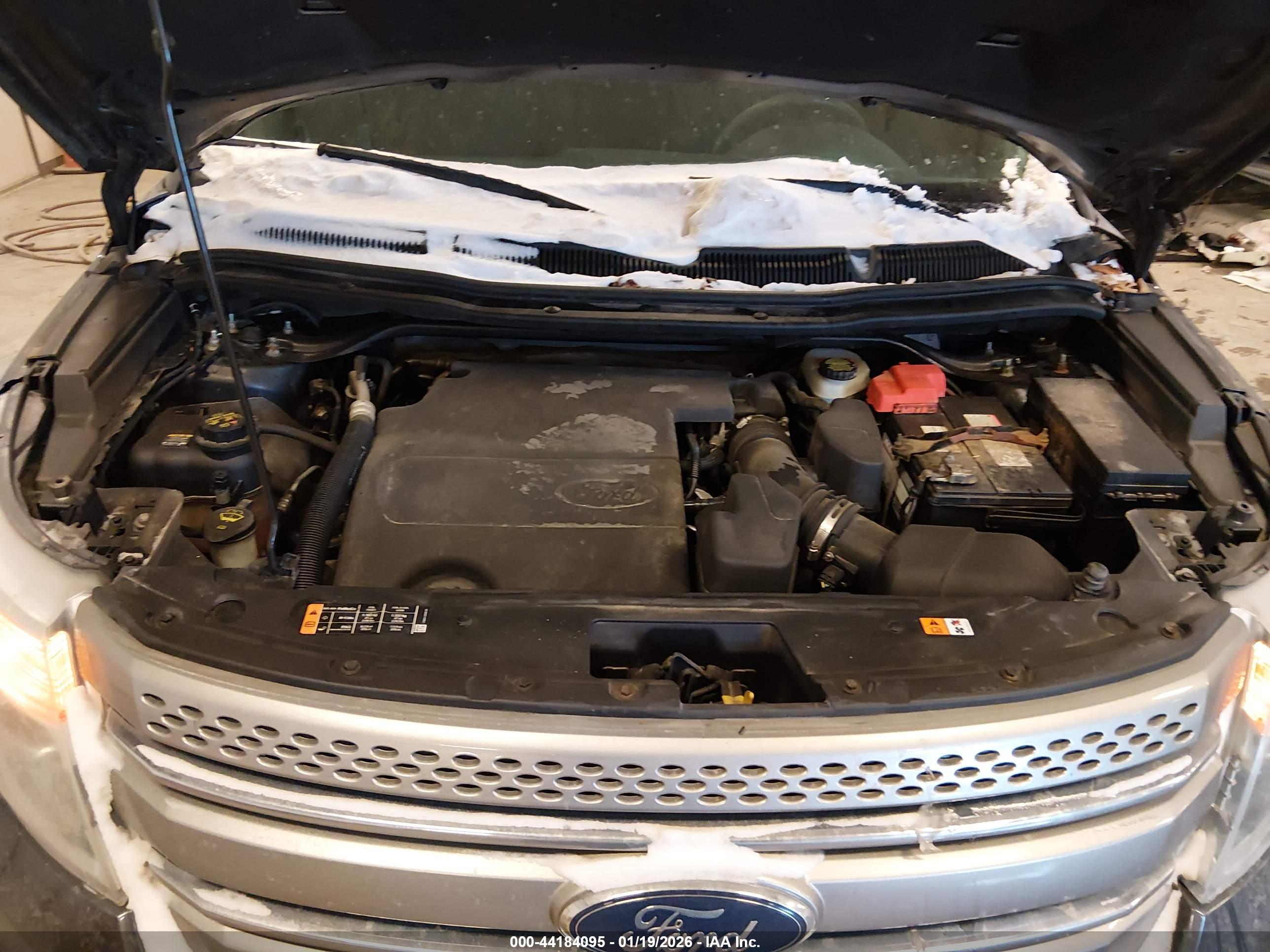 FORD EXPLORER image 10