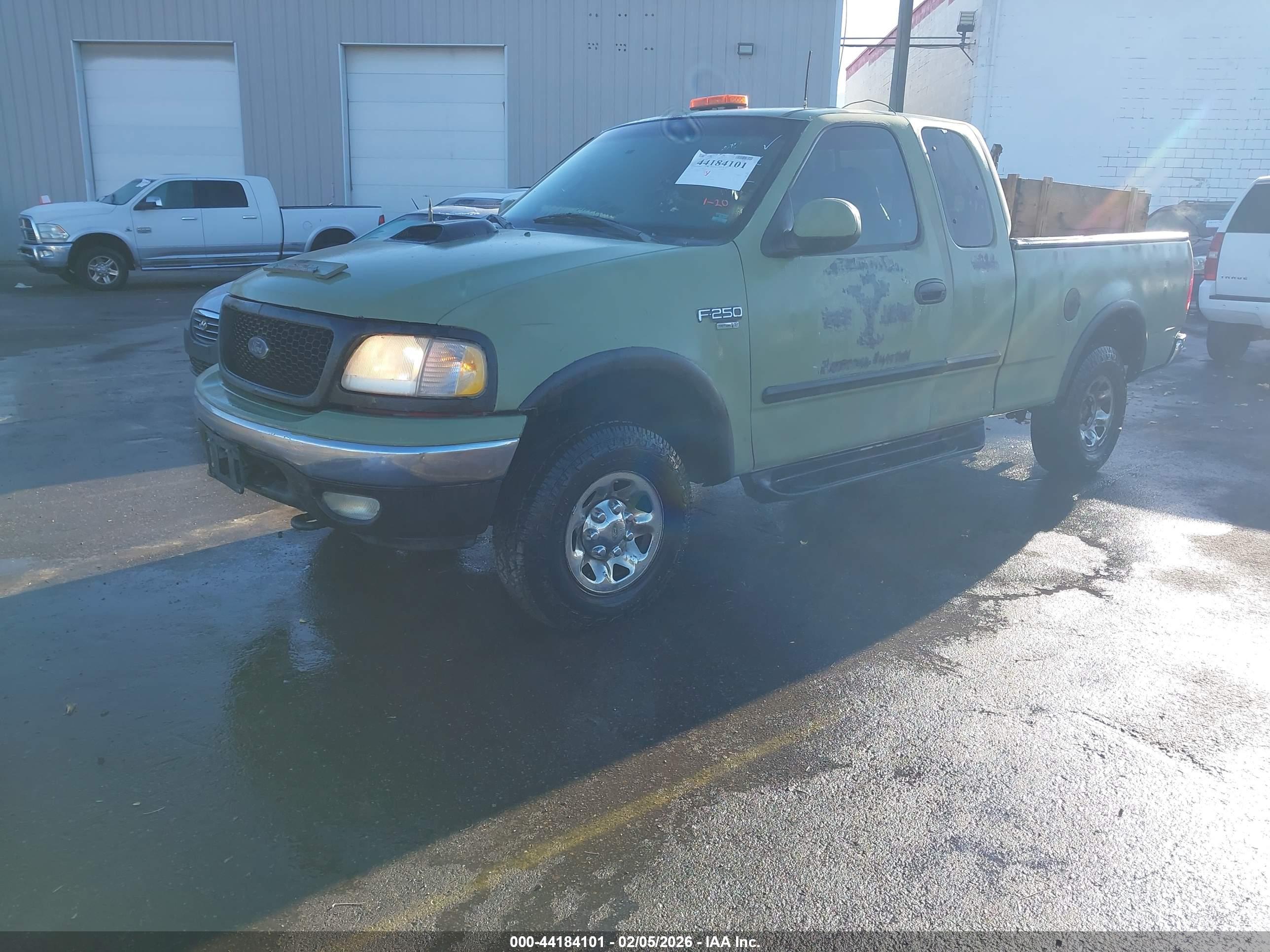 FORD F-250 image 2