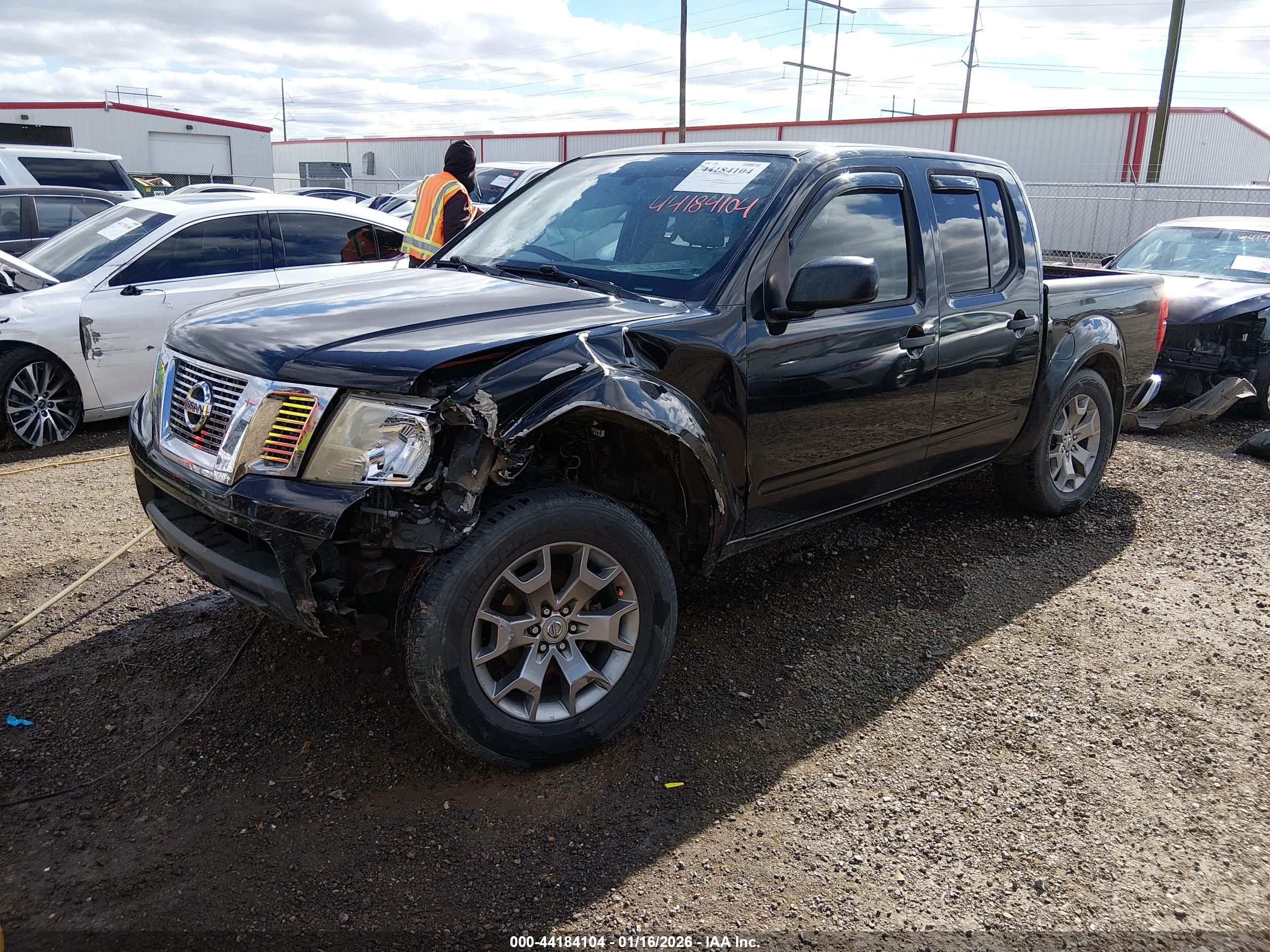 NISSAN FRONTIER image 2