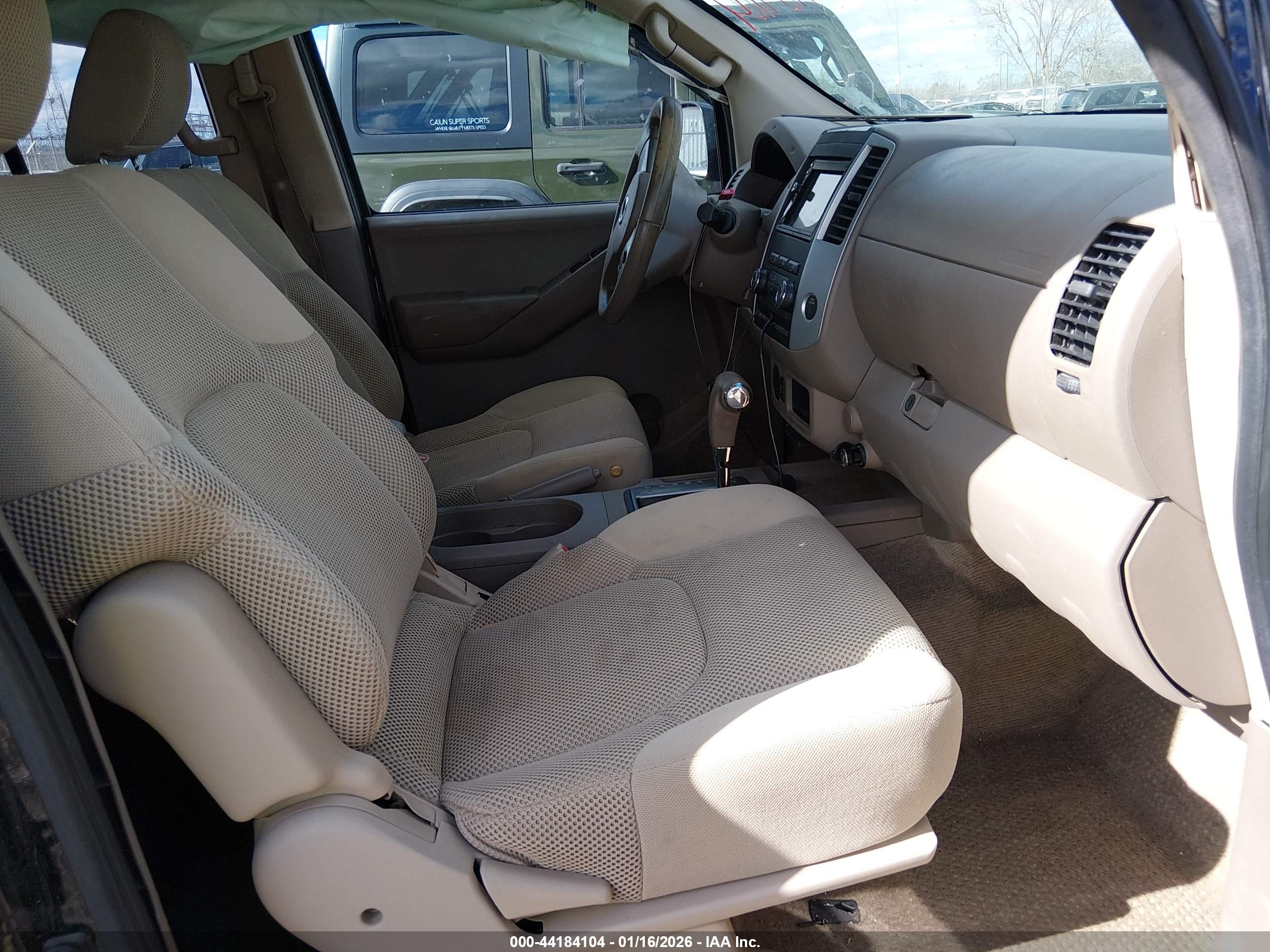 NISSAN FRONTIER image 5