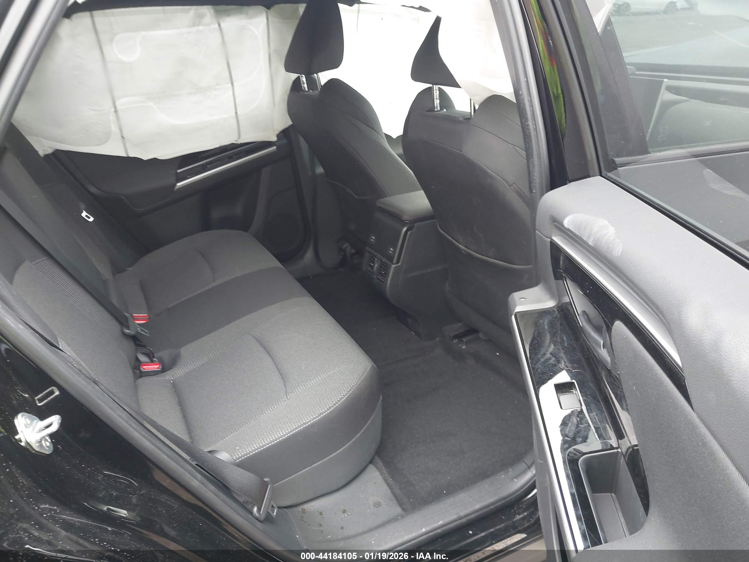 SUBARU SOLTERRA image 8