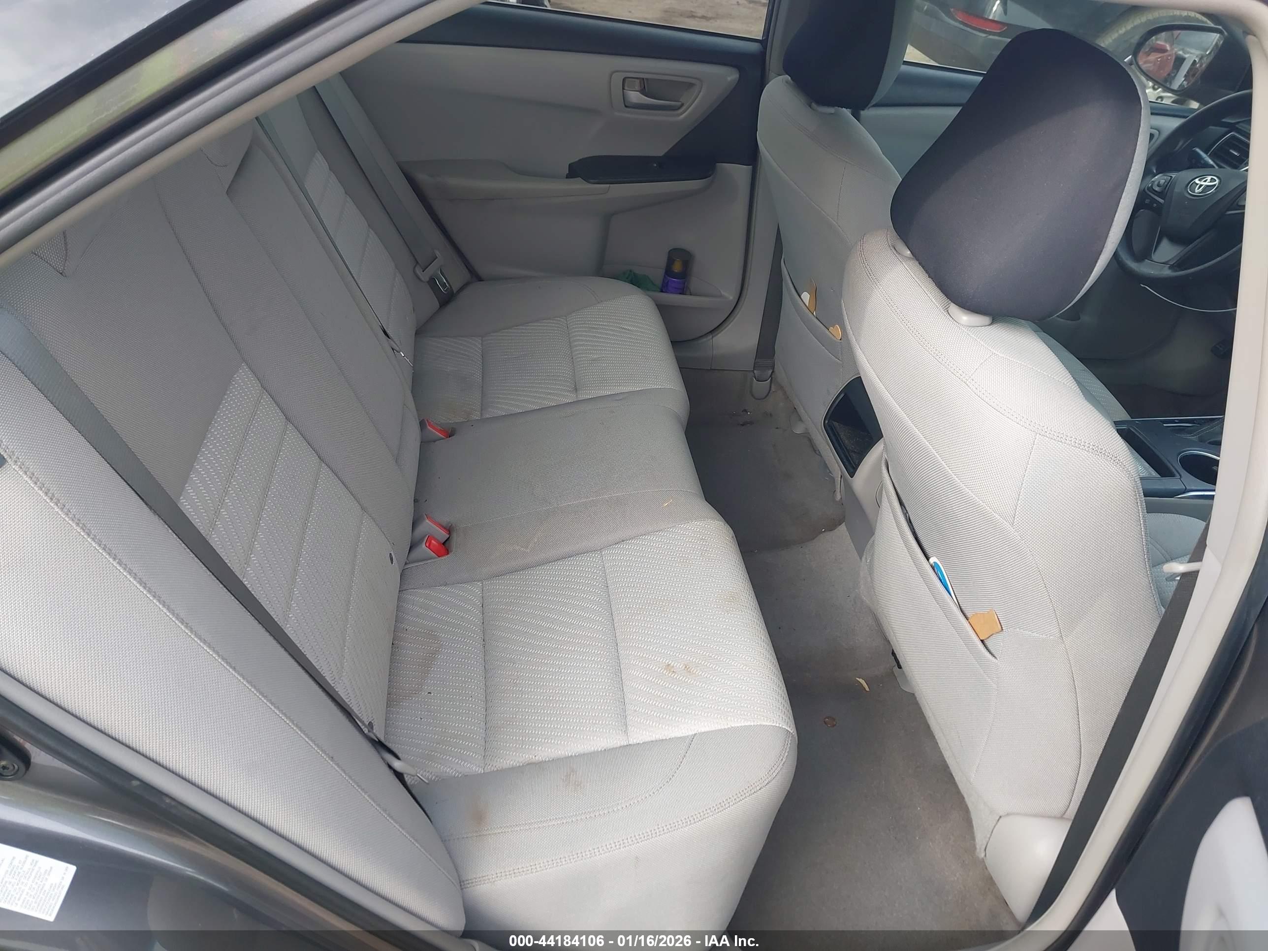 TOYOTA CAMRY image 8